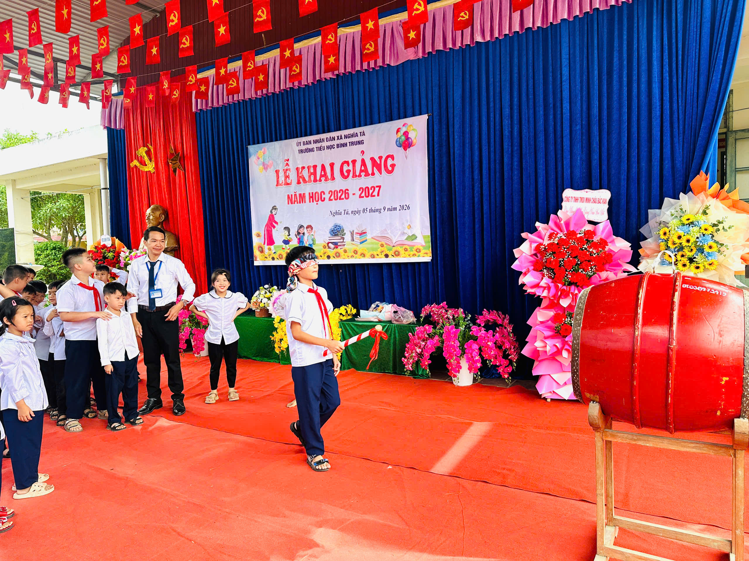 Anh-tin-bai