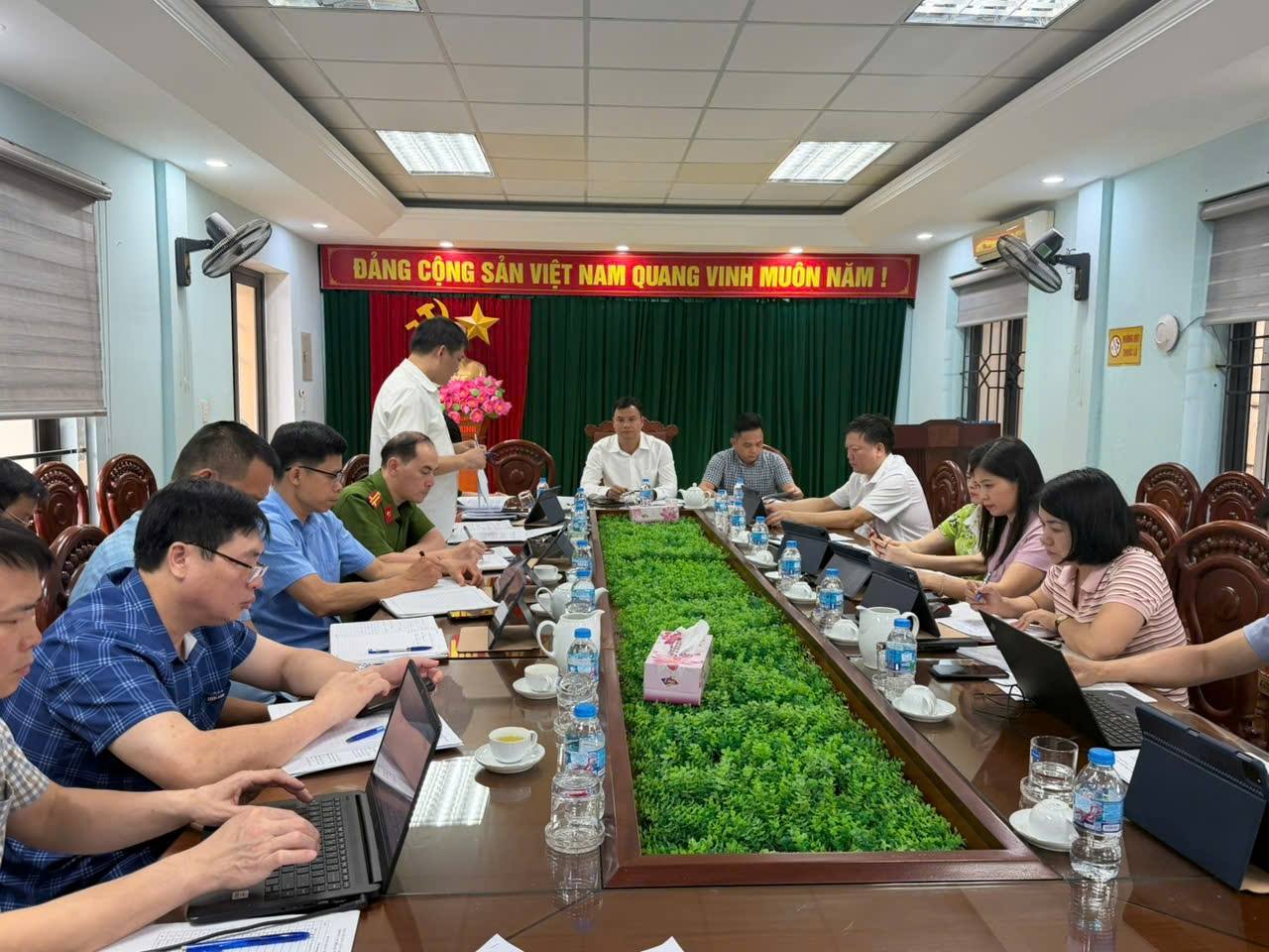UBND PHƯỜNG QUAN TRIỀU TỔ CHỨC PHIÊN HỌP THƯỜNG KỲ THÁNG 5 NĂM 2026