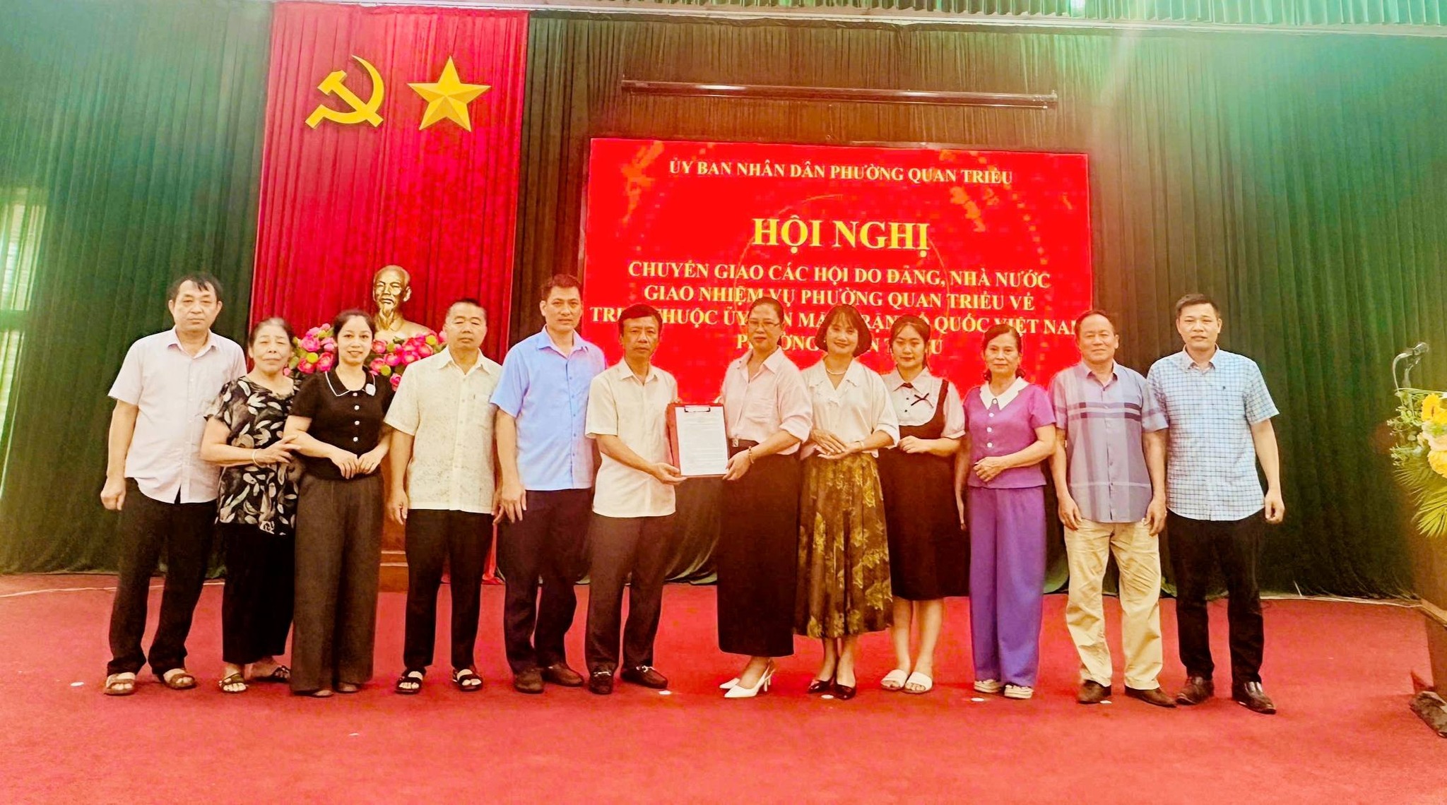 PHƯỜNG QUAN TRIỀU TỔ CHỨC HỘI NGHỊ CHUYỂN GIAO CÁC HỘI DO ĐẢNG, NHÀ NƯỚC GIAO NHIỆM VỤ VỀ TRỰC THUỘC ỦY BAN MTTQ VIỆT NAM PHƯỜNG