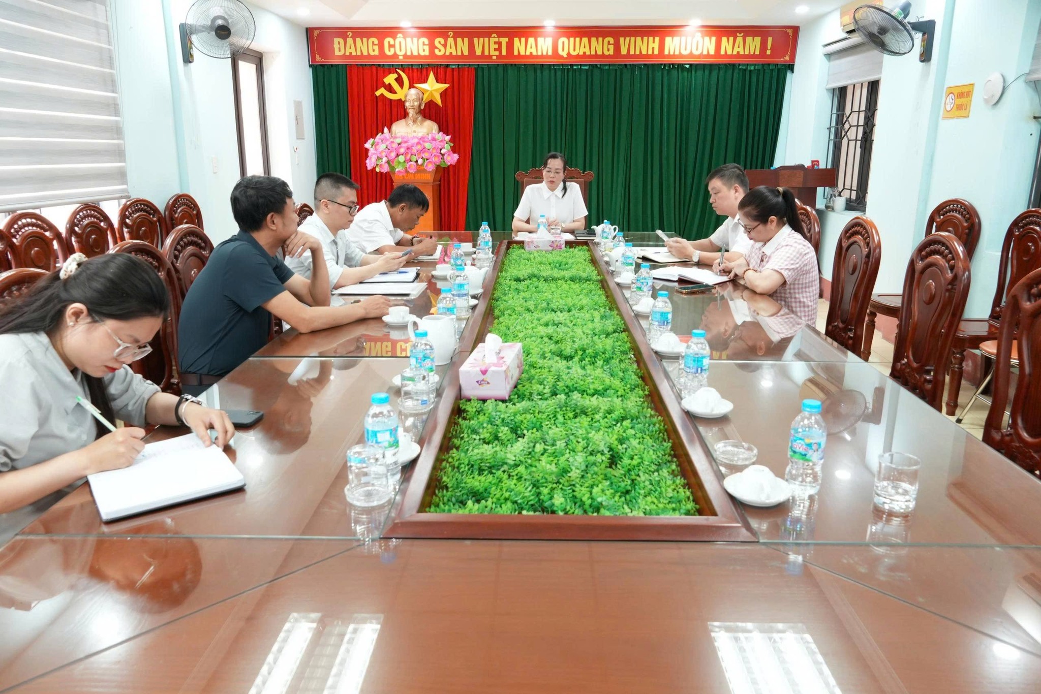 PHƯỜNG QUAN TRIỀU HỌP KIỂM ĐIỂM TIẾN ĐỘ THỰC HIỆN CÁC DỰ ÁN TRỌNG ĐIỂM TRÊN ĐỊA BÀN
