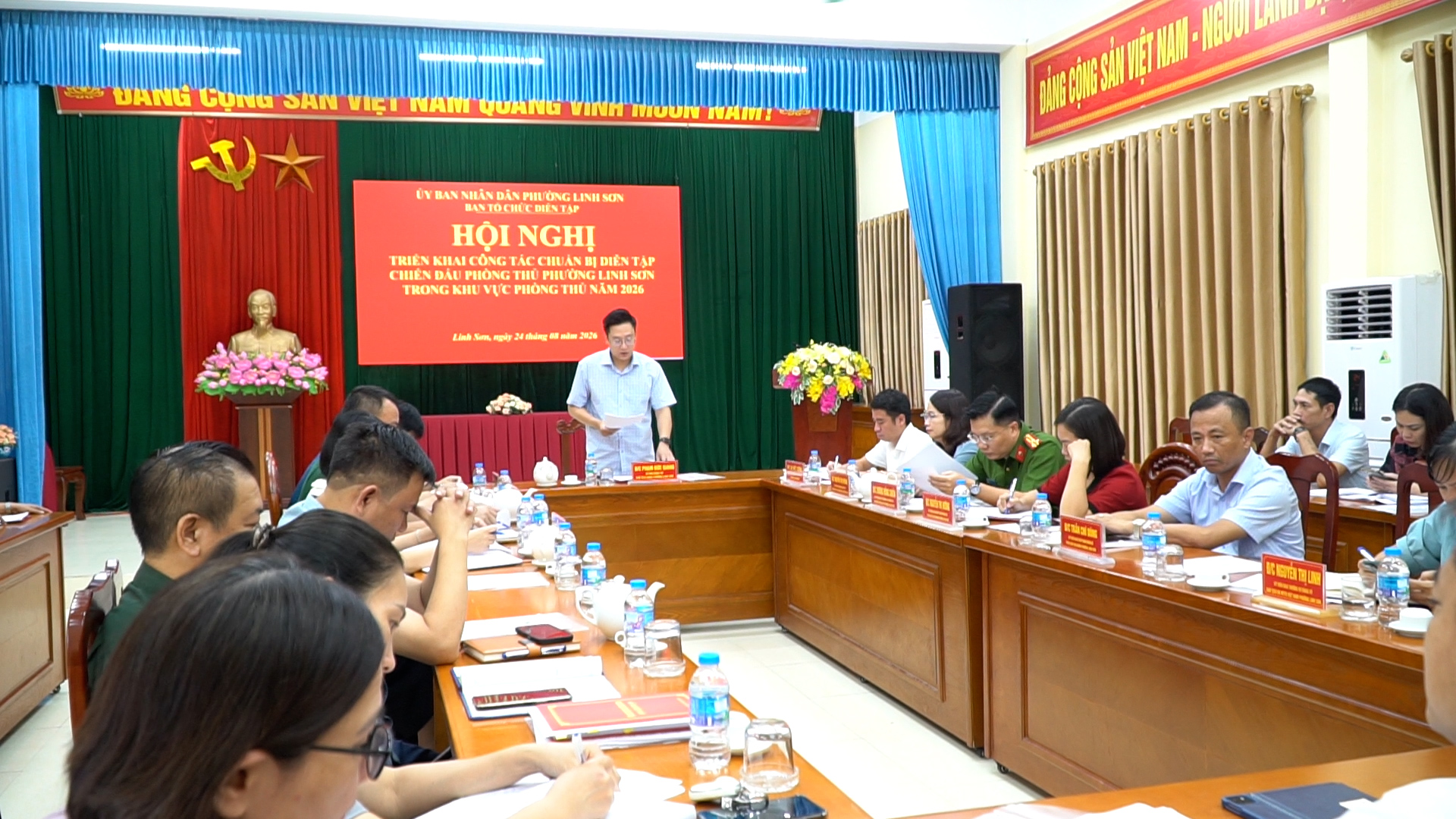 Anh-tin-bai
