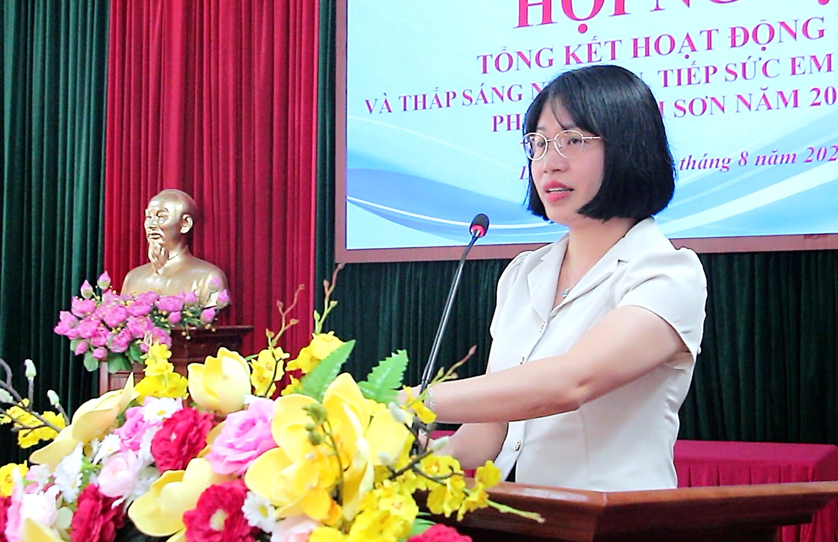 Anh-tin-bai