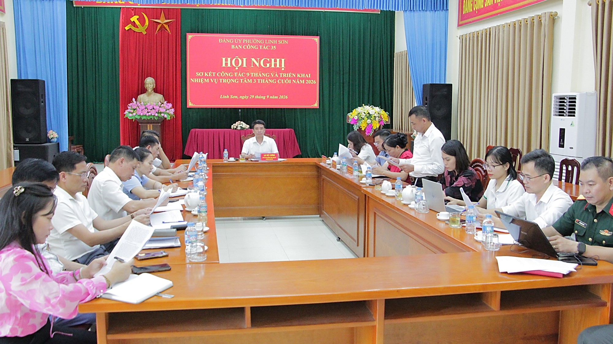 Anh-tin-bai