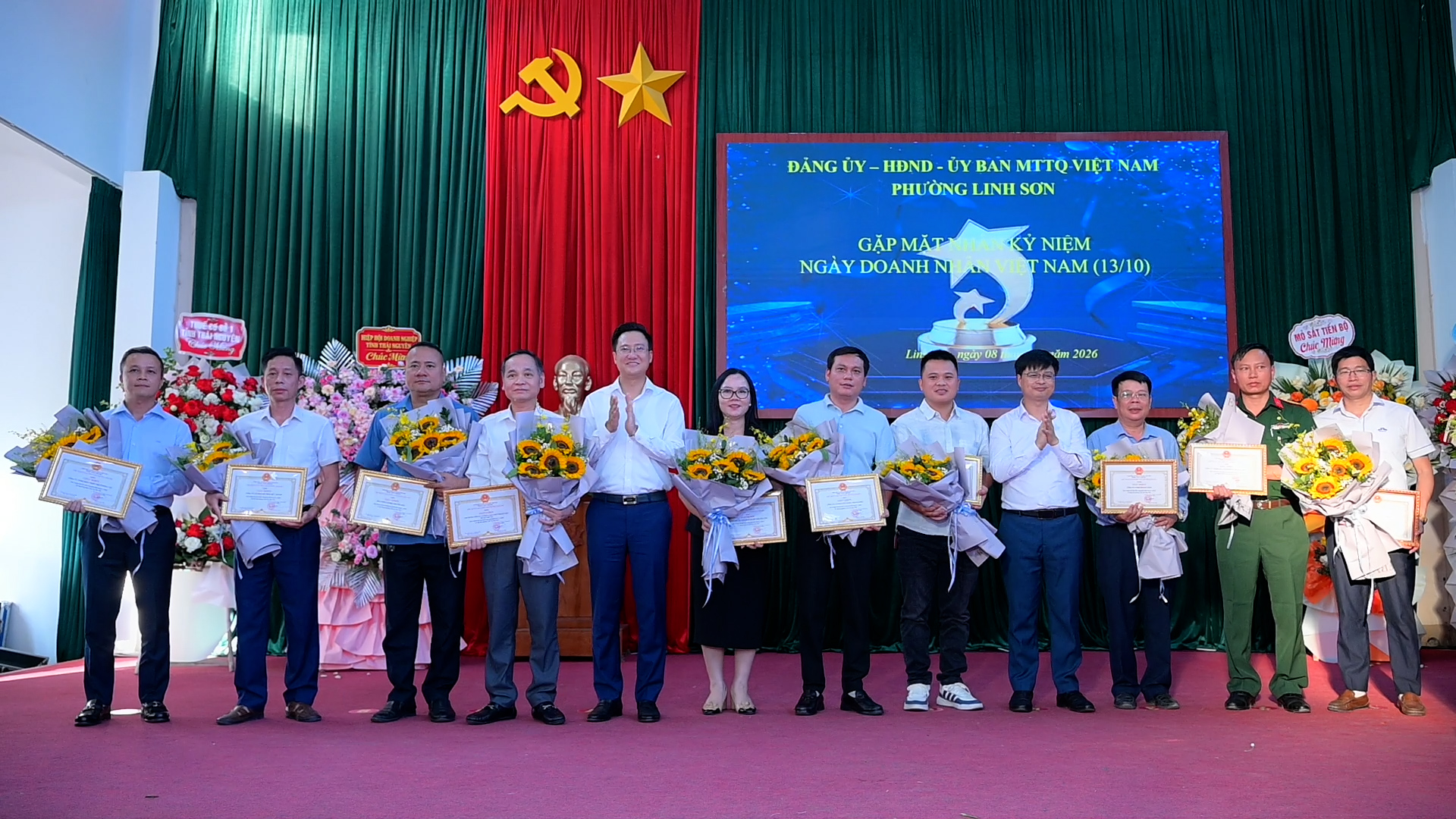 Anh-tin-bai