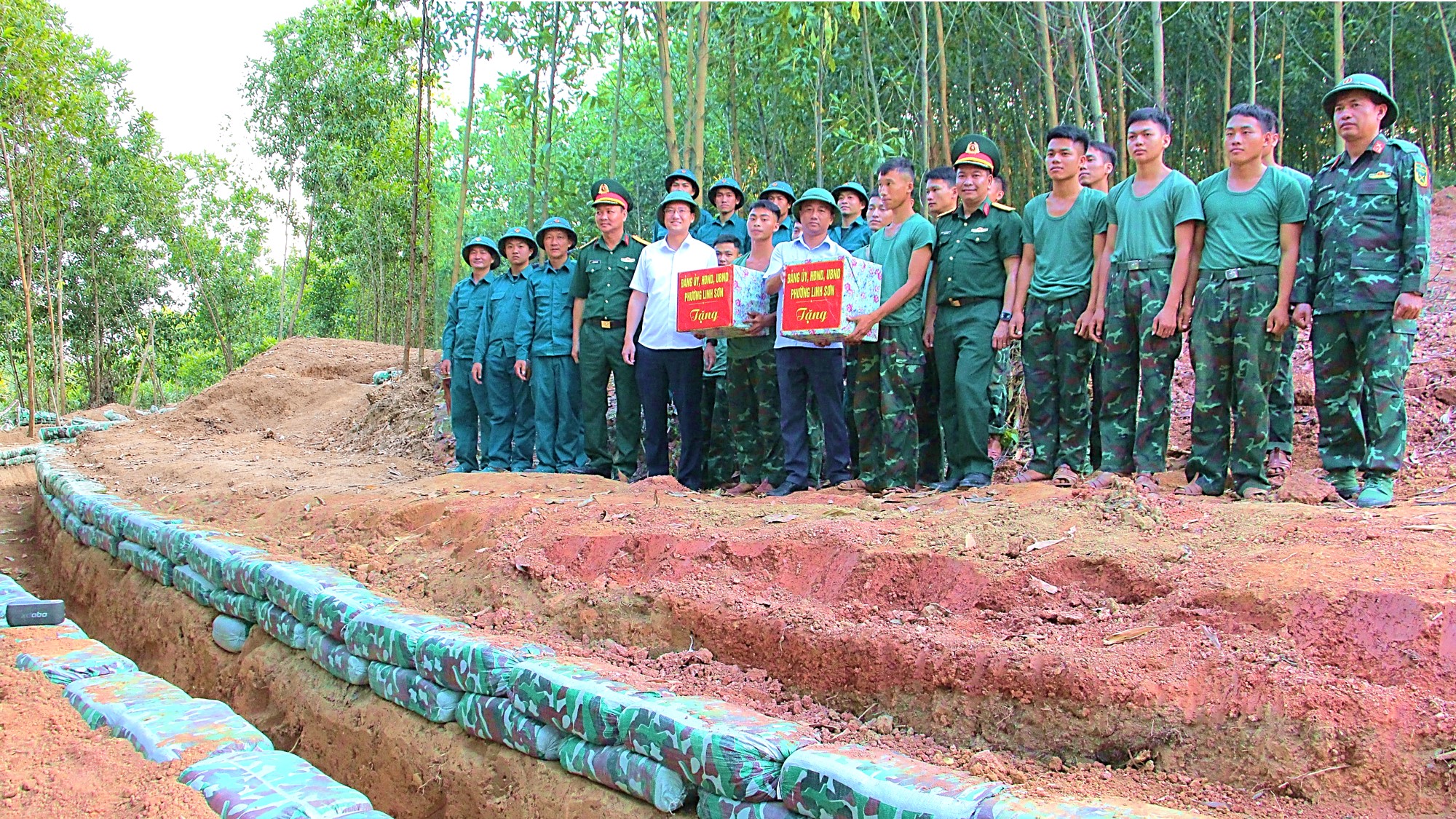 Anh-tin-bai
