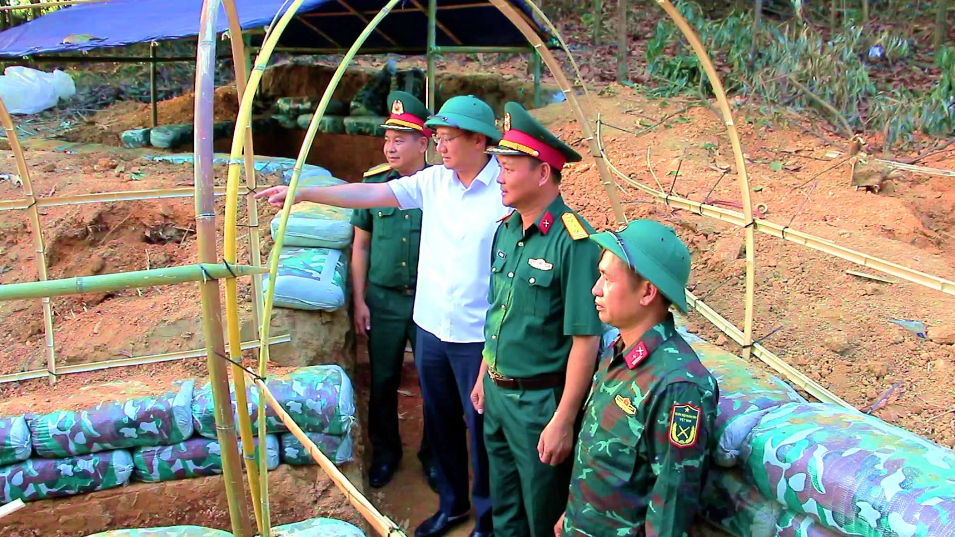 Anh-tin-bai