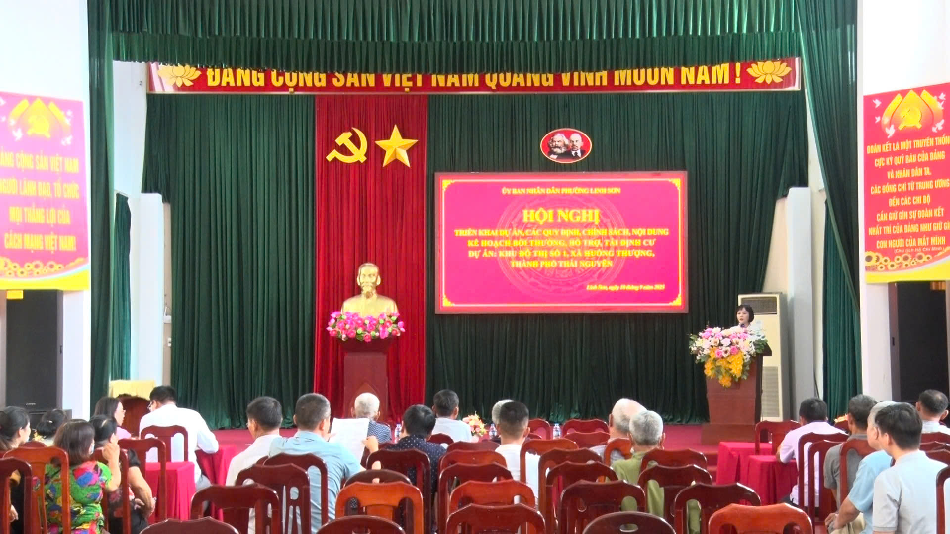 Hội nghị Triển khai dự án Khu đô thị số 1, xã Huống Thượng.