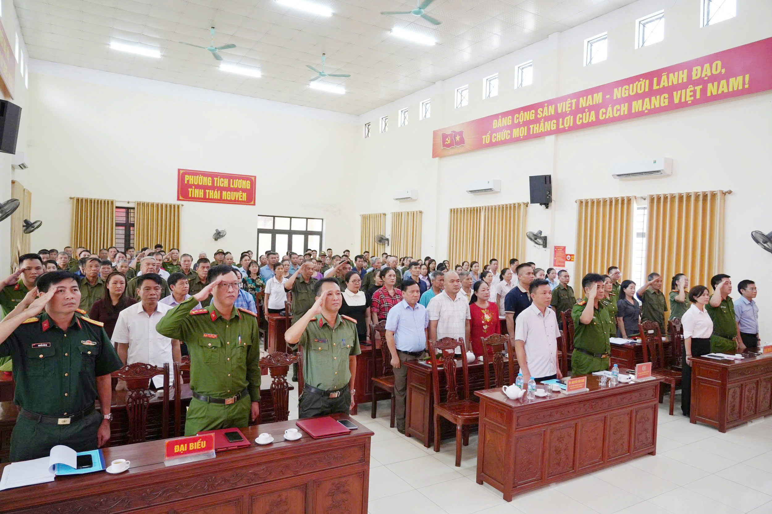 Tích Lương tổ chức Ngày hội Toàn dân bảo vệ an ninh Tổ quốc, phát động phong trào  “Xây dựng phường Tích Lương không có tệ nạn ma túy”