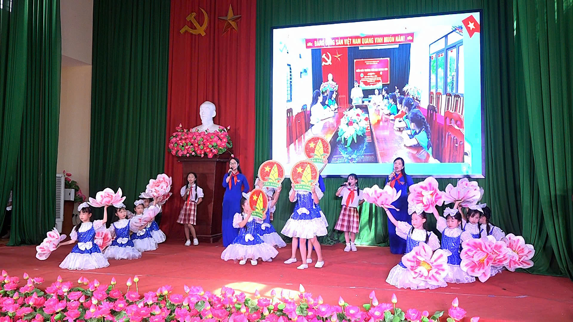Anh-tin-bai