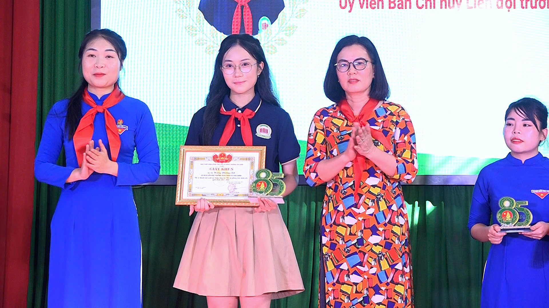 Anh-tin-bai
