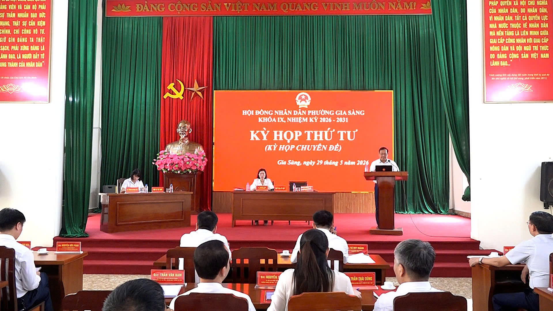 Anh-tin-bai