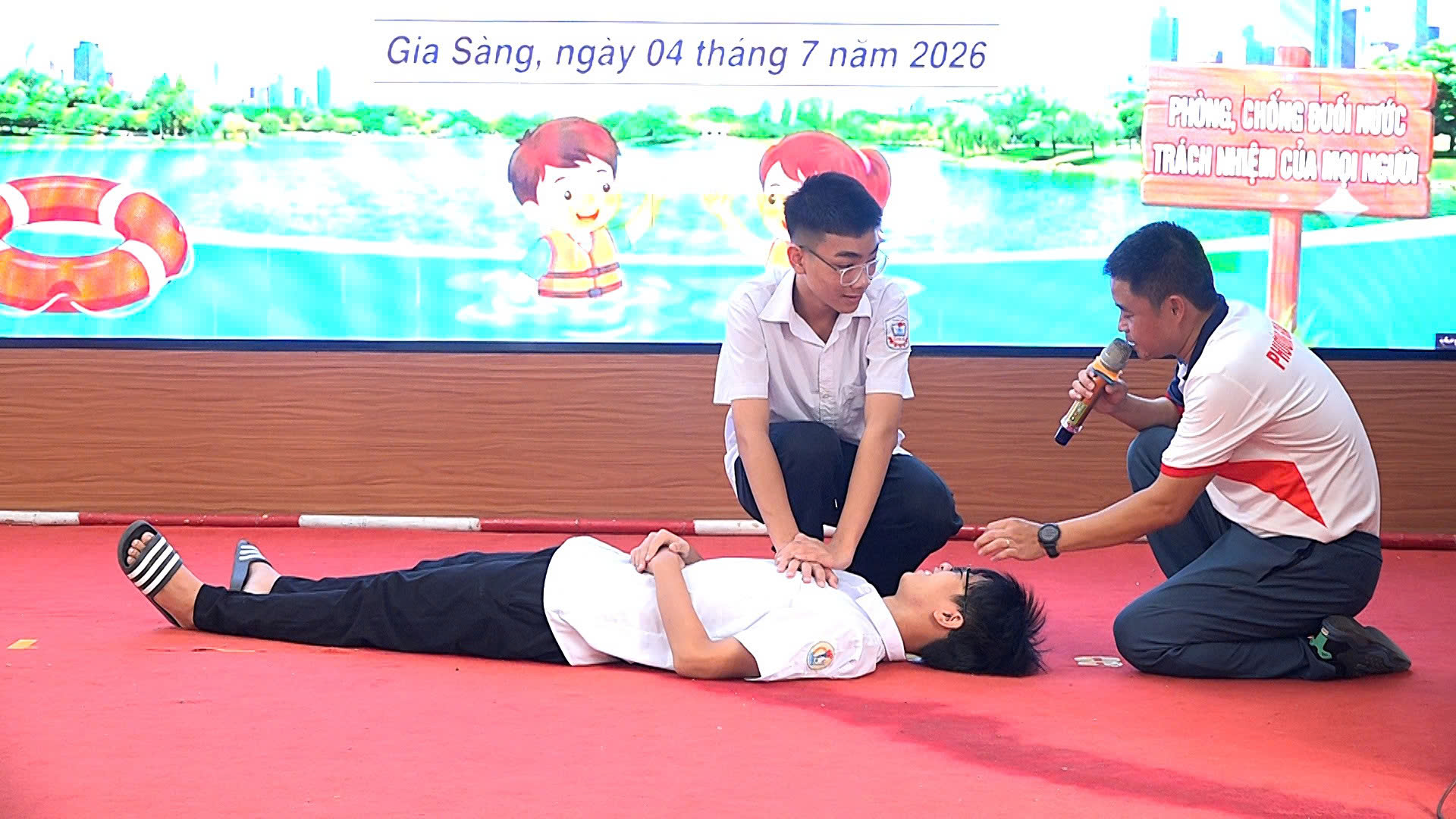 Anh-tin-bai