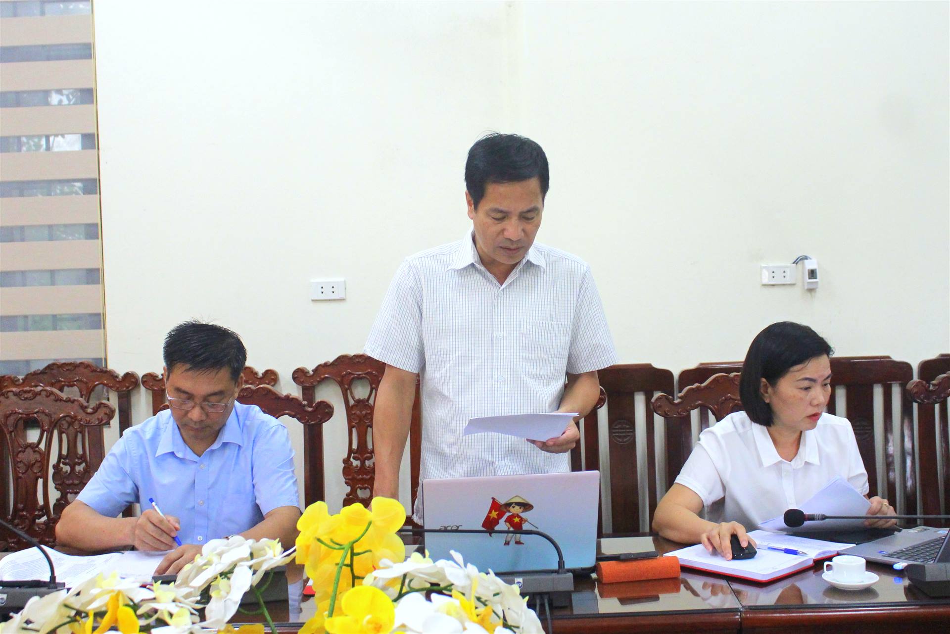 Anh-tin-bai