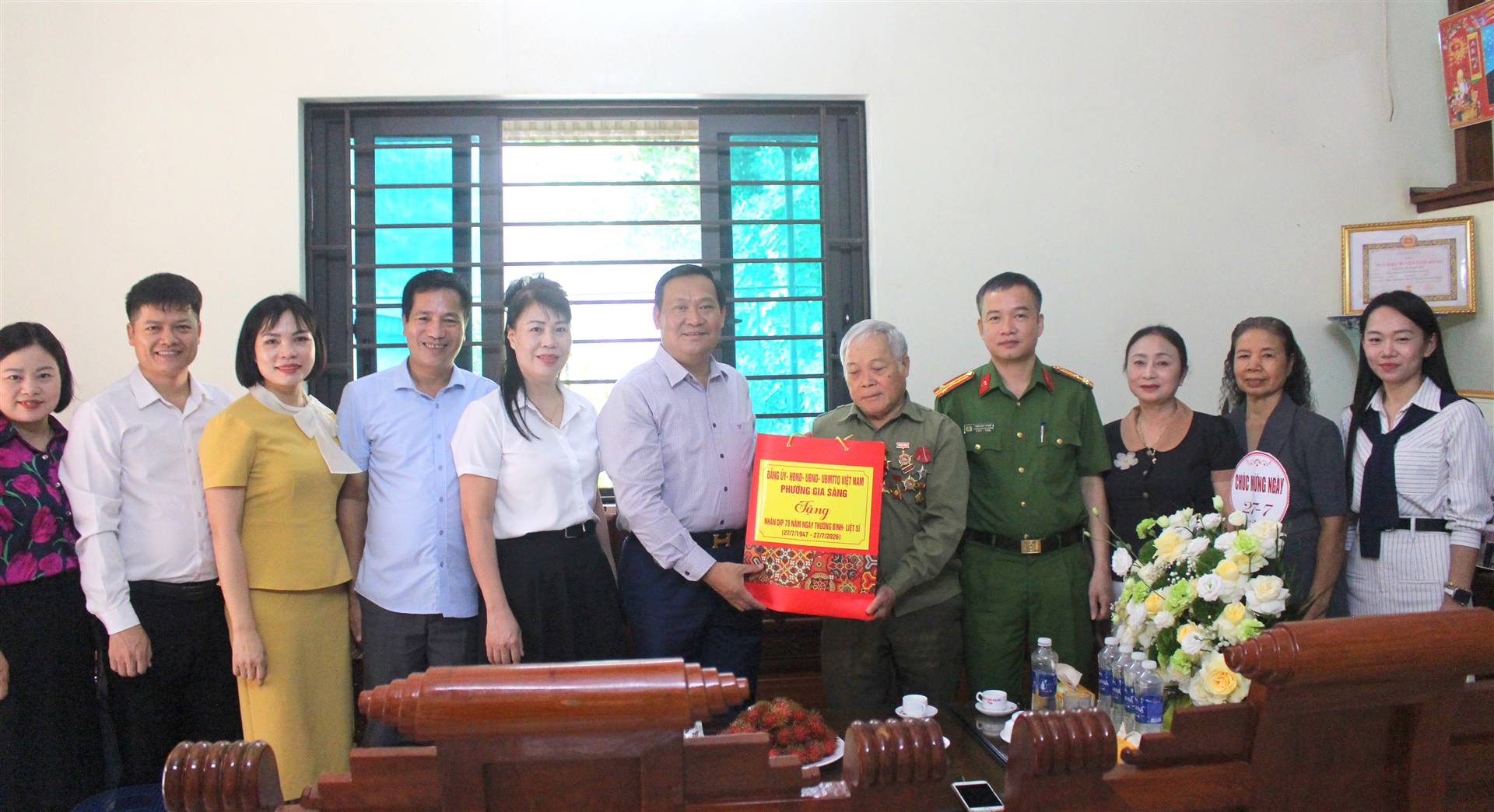 Anh-tin-bai