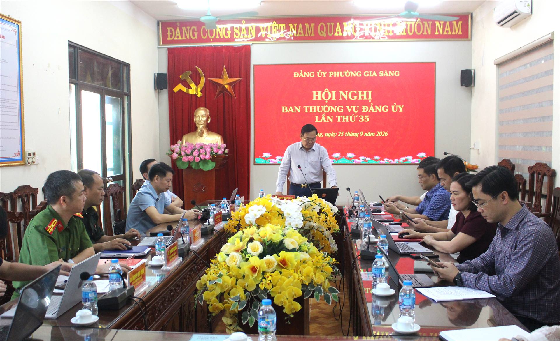 Anh-tin-bai