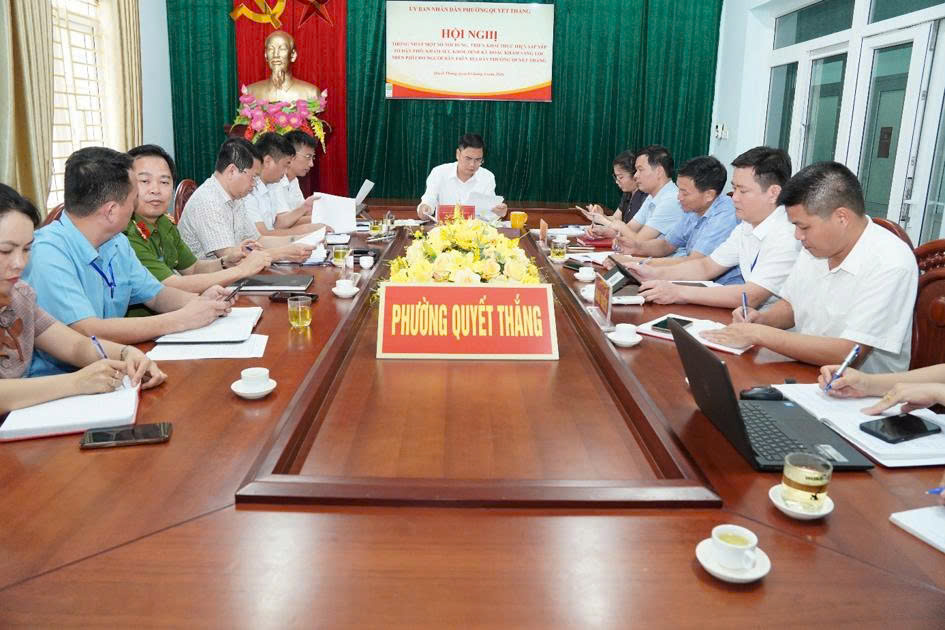 PHƯỜNG QUYẾT THẮNG TỔ CHỨC HỘI NGHỊ TRIỂN KHAI SẮP XẾP TỔ DÂN PHỐ VÀ KHÁM SỨC KHỎE MIỄN PHÍ CHO NGƯỜI DÂN NĂM 2026