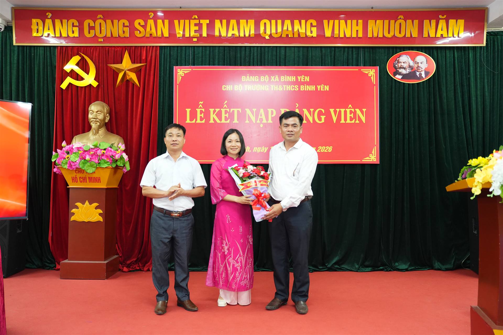 Anh-tin-bai