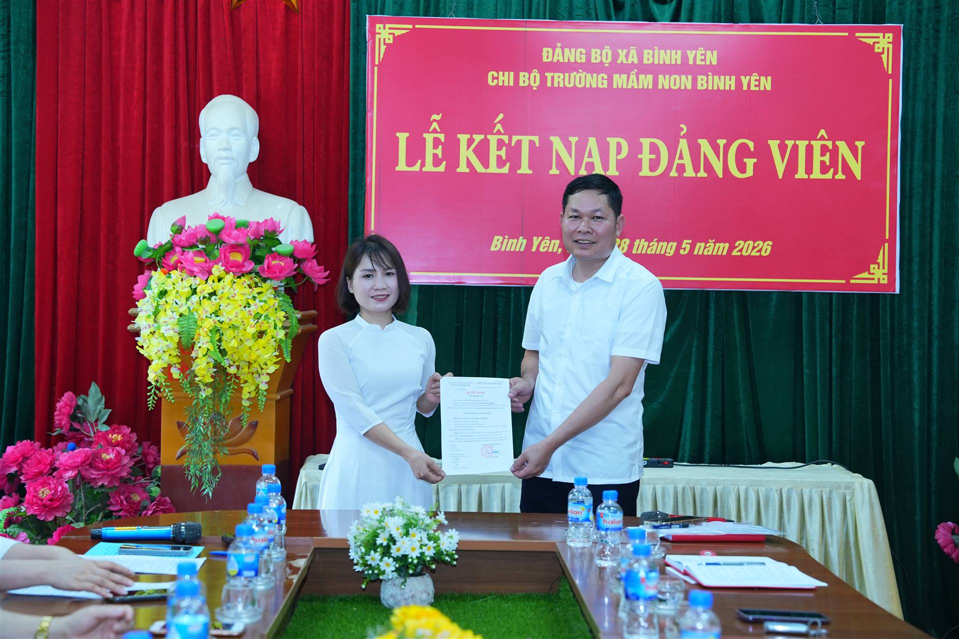 Anh-tin-bai
