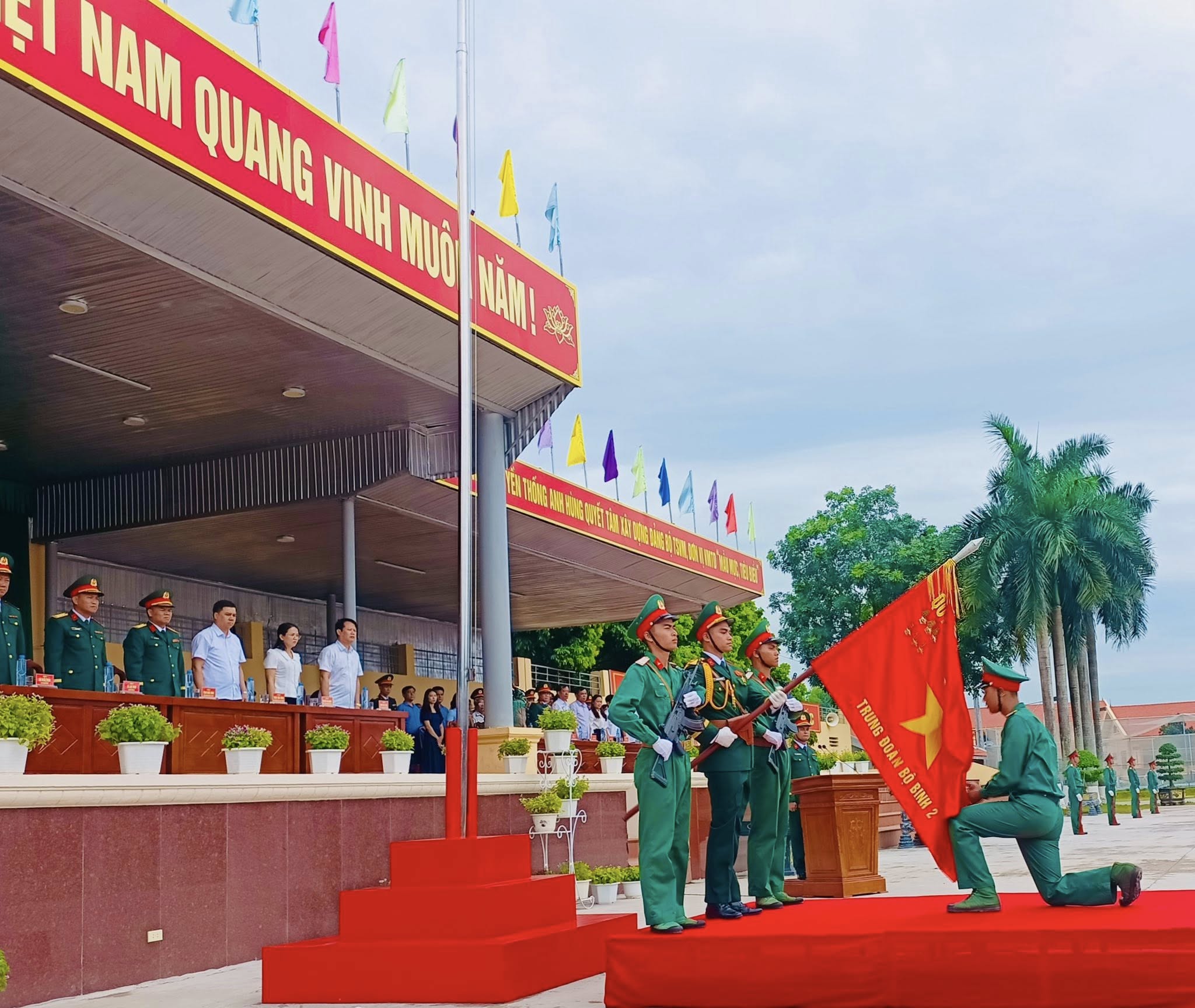 Anh-tin-bai