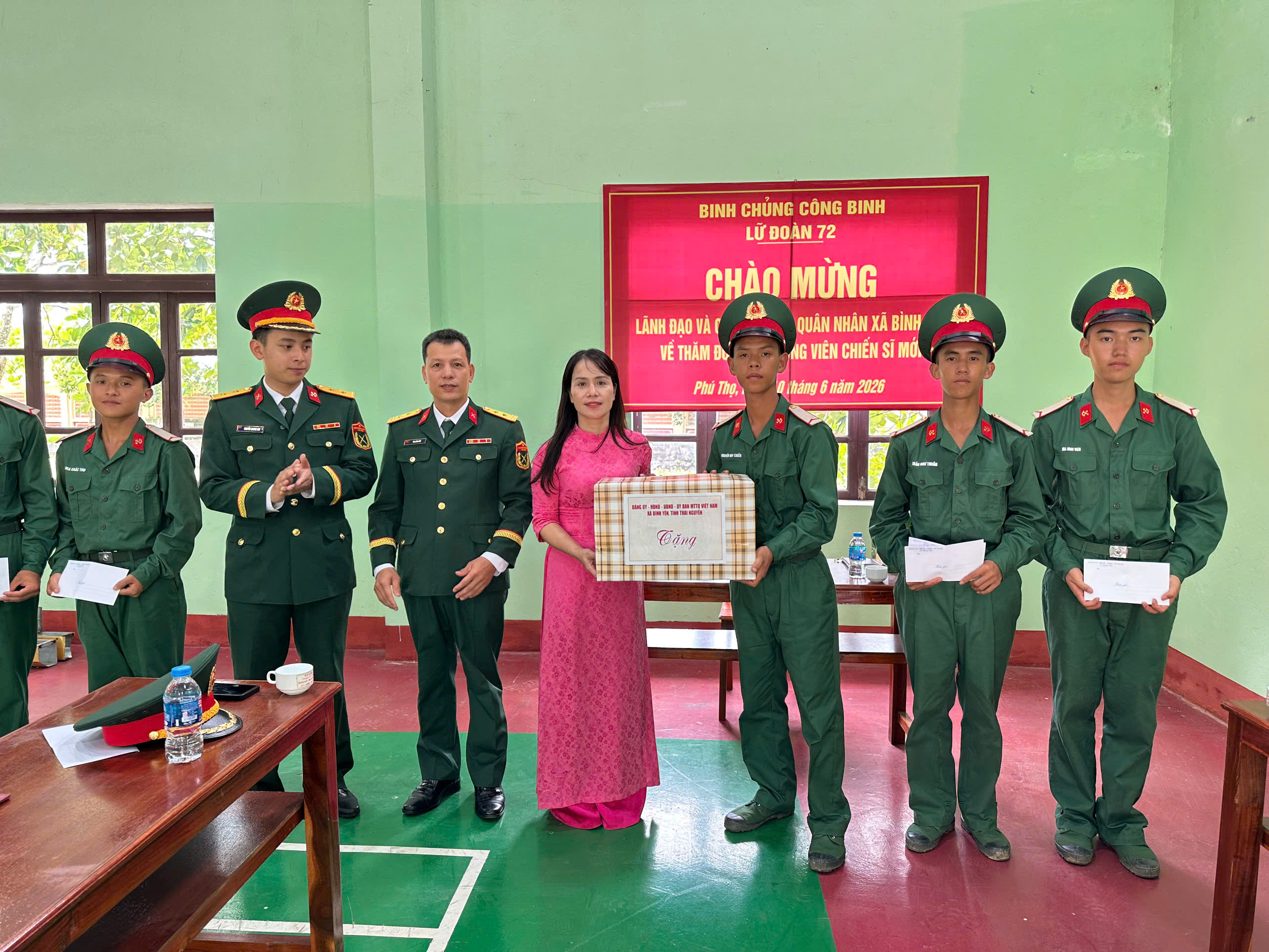 Anh-tin-bai