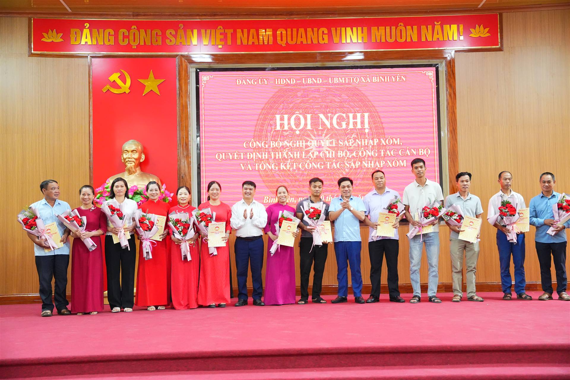 Anh-tin-bai