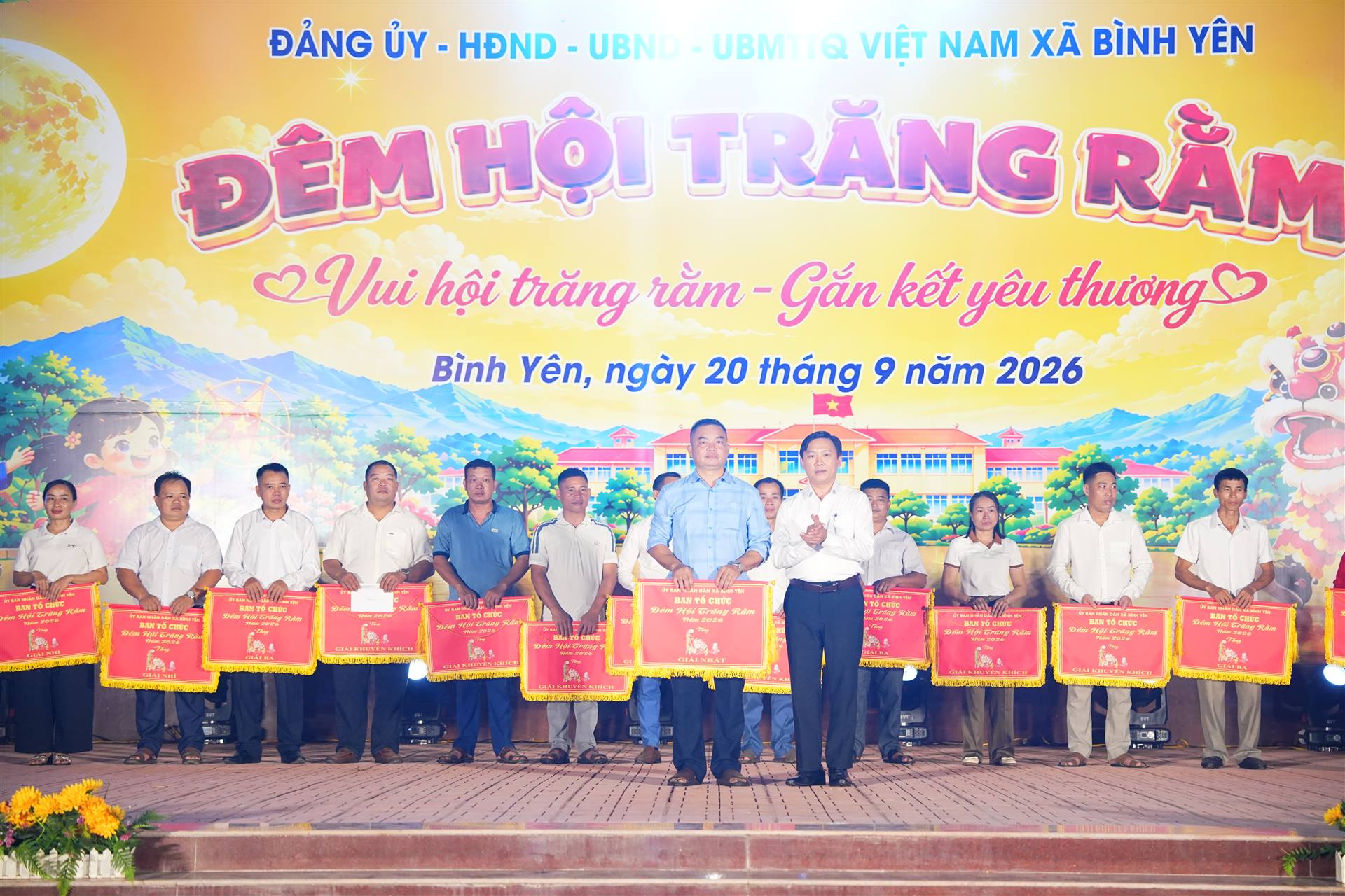 Anh-tin-bai