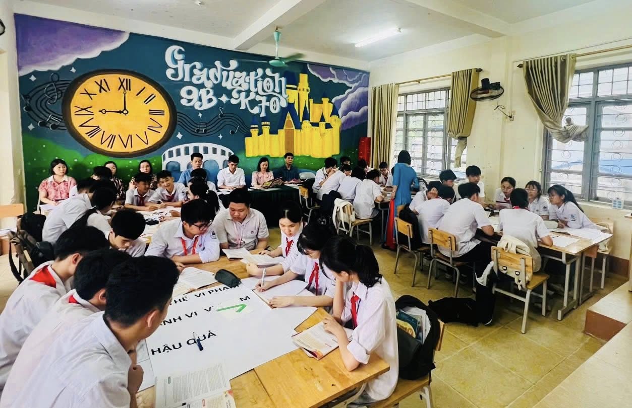 Đảng ủy xã tổ chức các đoàn công tác thăm lớp dự giờ tại các trường học