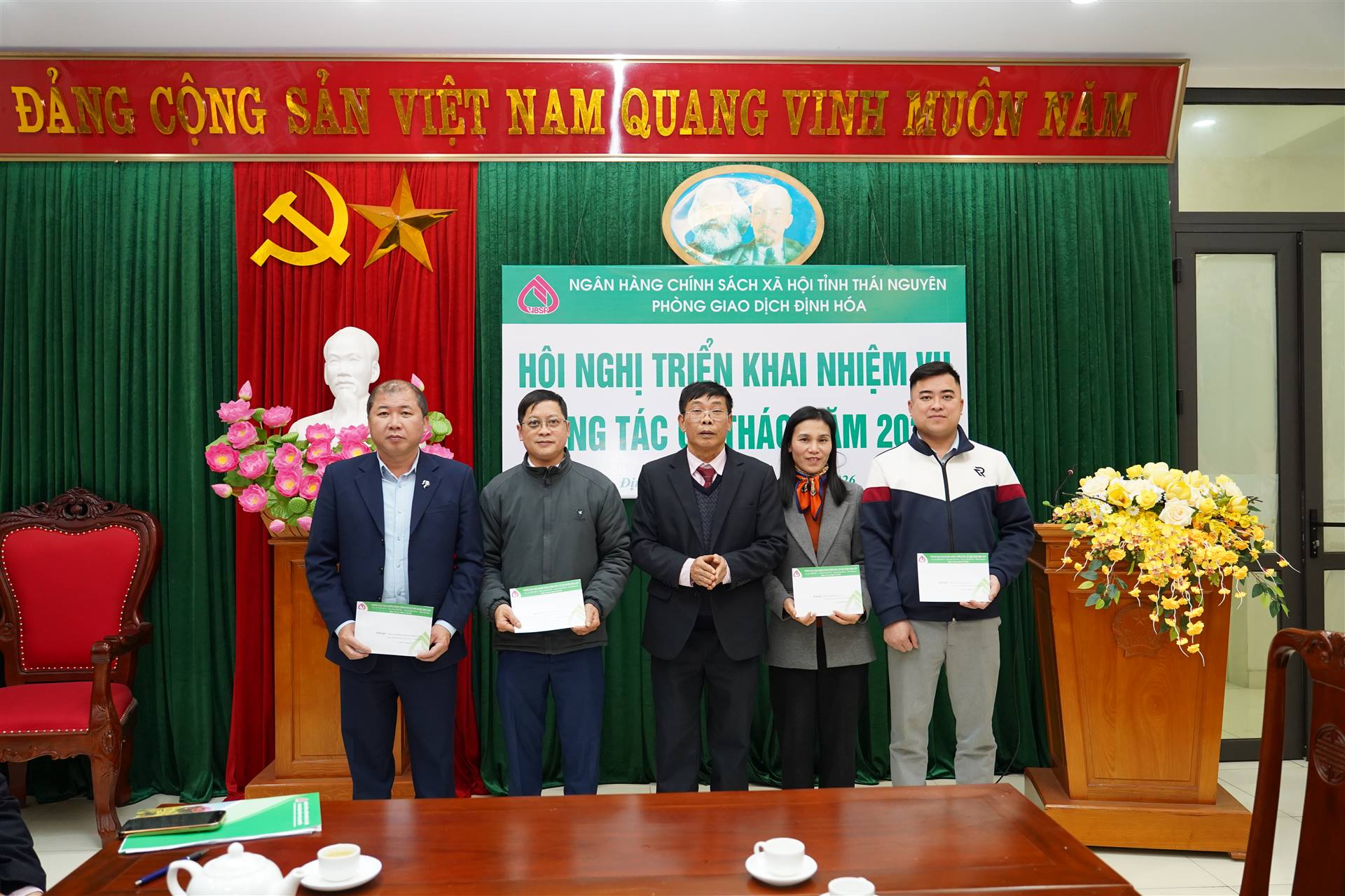 Phòng Giao dịch Ngân hàng Chính sách xã hội (NHCSXH) Định Hóa tổ chức tổng kết hoạt động tín dụng chính sách năm 2025 và triển khai phương hướng, nhiệm vụ năm 2026.