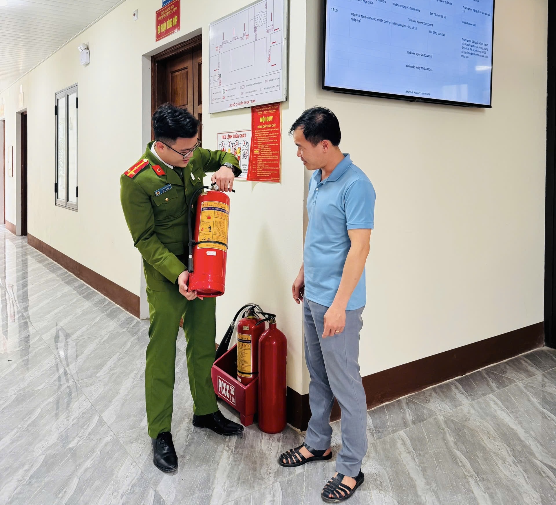 Đội Chữa cháy và Cứu nạn cứu hộ (CNCH) khu vực số 4 tuyên truyền tại Định Hoá