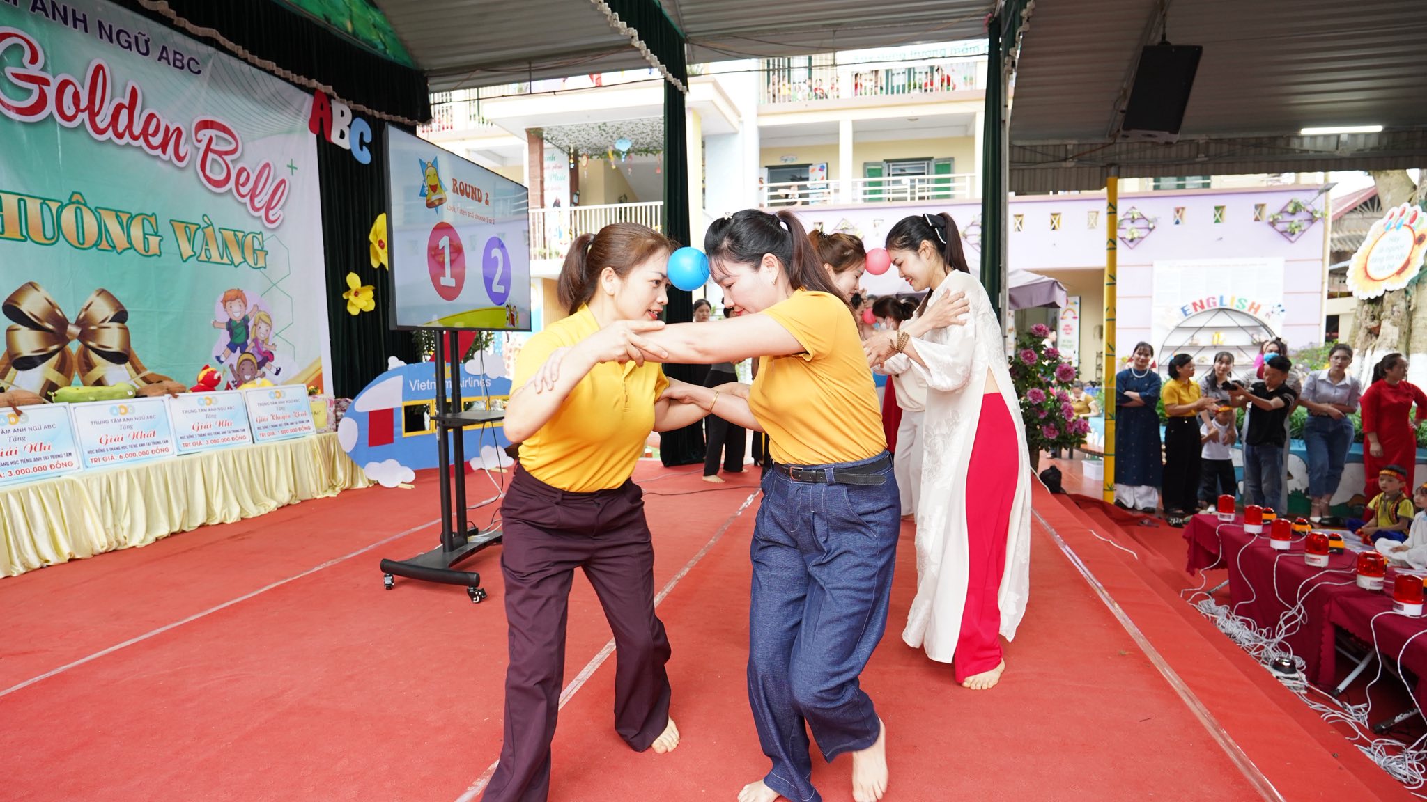 Anh-tin-bai