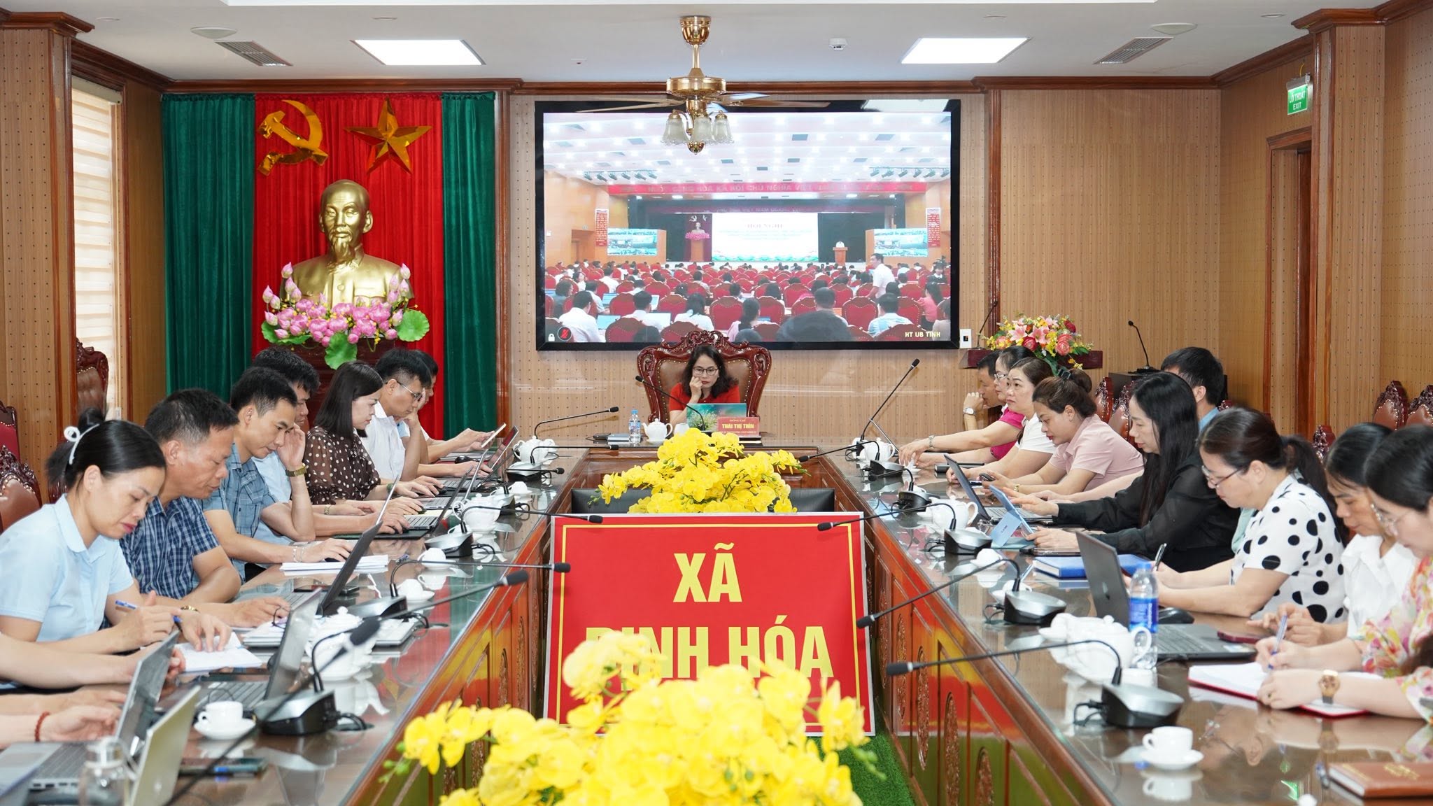 Anh-tin-bai
