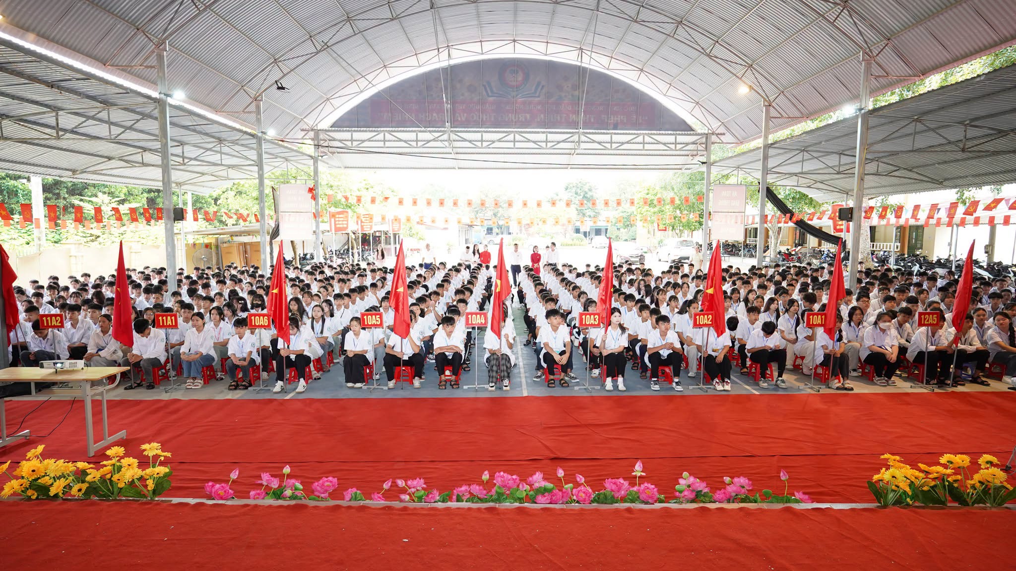 Anh-tin-bai