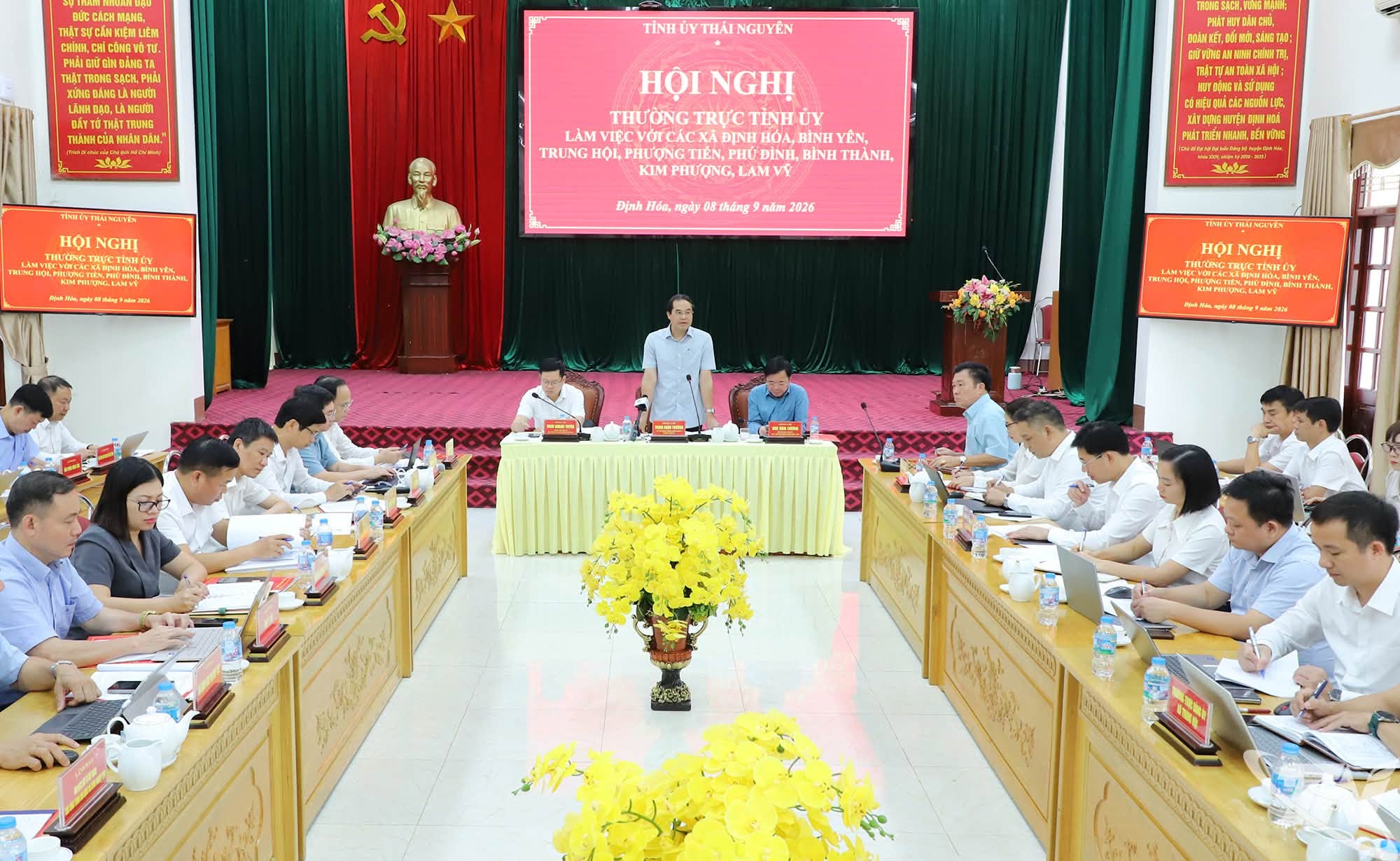 Anh-tin-bai