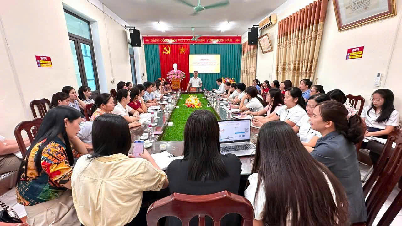 UBND xã Trung Hội triển khai công tác sắp xếp các cơ sở giáo dục trên địa bàn xã