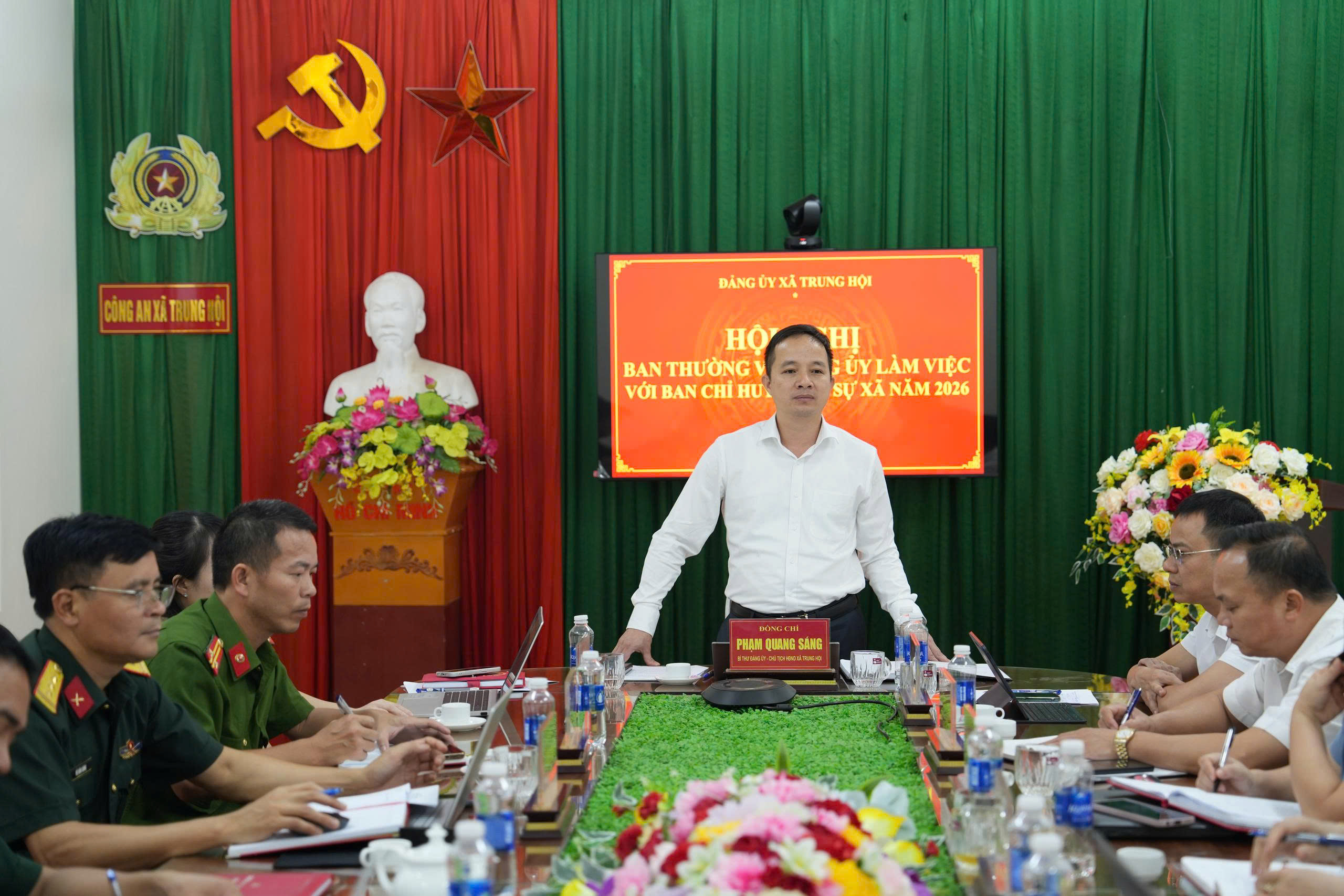 Anh-tin-bai