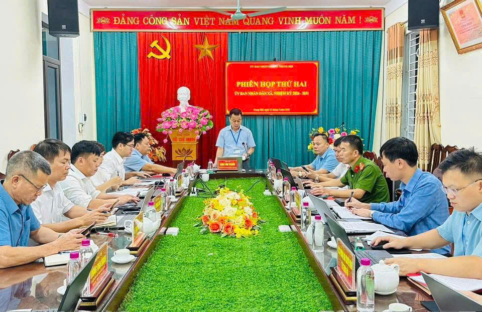 PHIÊN HỌP THỨ HAI UBND XÃ NHIỆM KỲ 2026-2031
