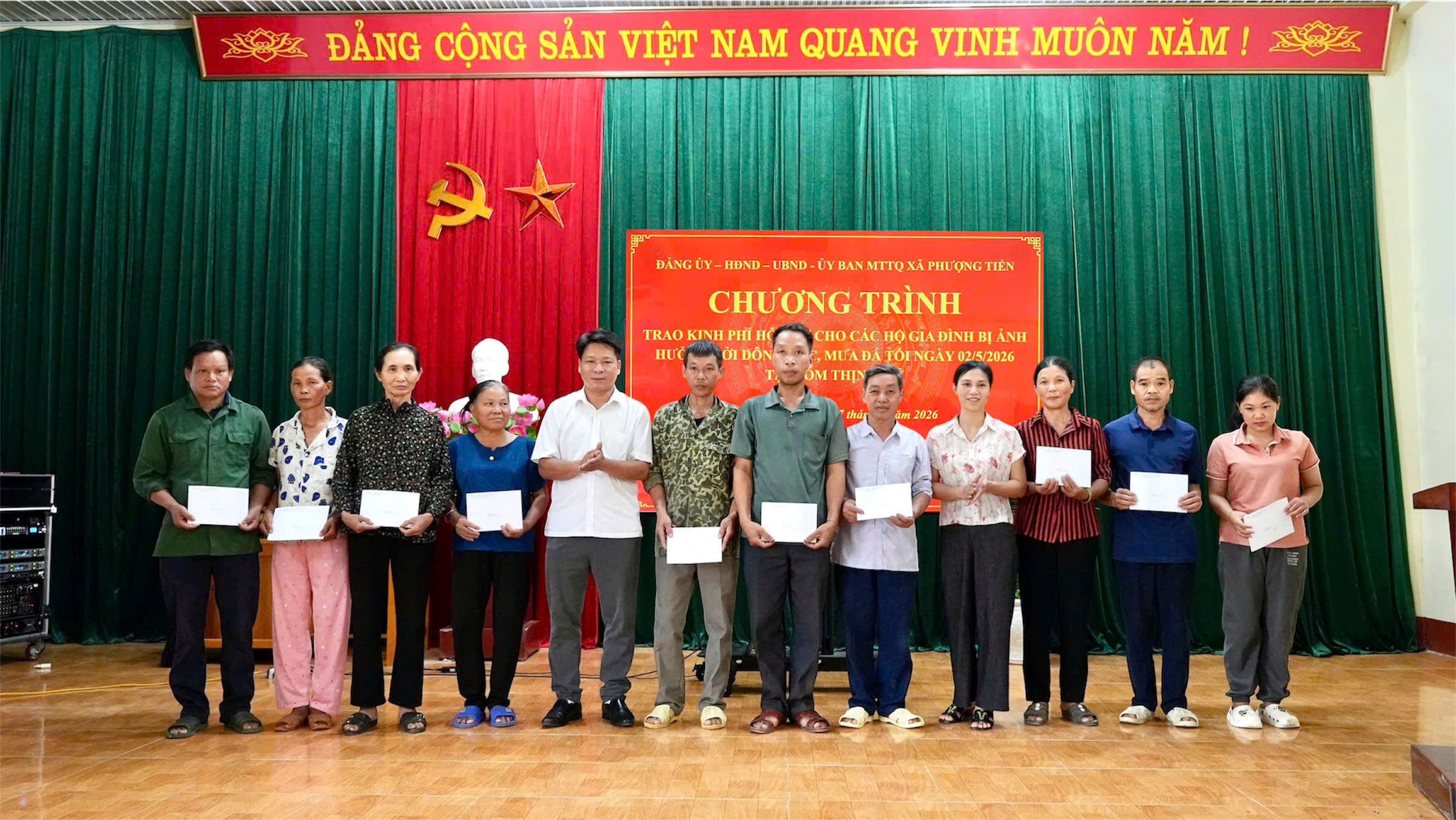 Anh-tin-bai