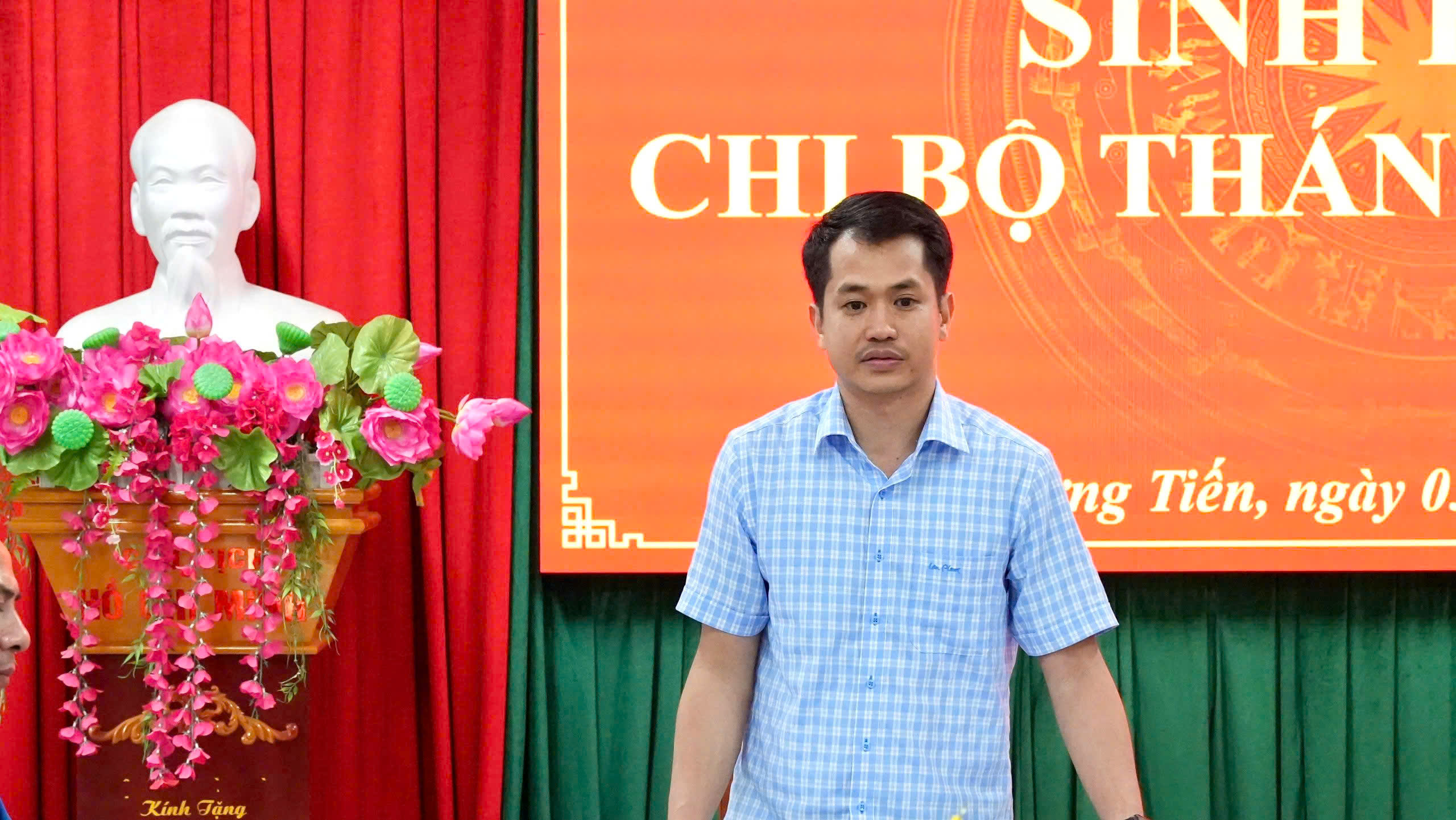Anh-tin-bai