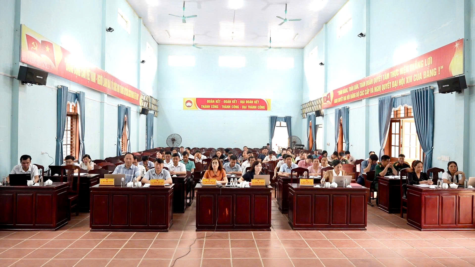 XÃ PHƯỢNG TIẾN THAM GIA HỘI NGHỊ TOÀN QUỐC NGHIÊN CỨU, HỌC TẬP QUÁN TRIỆT NGHỊ QUYẾT TRUNG ƯƠNG 2 KHÓA XIV  ​XÃ PHƯỢNG TIẾN THAM GIA HỘI NGHỊ NGHIÊN CỨU, HỌC TẬP QUÁN TRIỆT VÀ TRIỂN KHAI THỰC HIỆN NGHỊ QUYẾT HỘI NGHỊ LẦN THỨ HAI BAN CHẤP HÀNH TRUNG ƯƠNG ĐẢNG KHÓA XIV