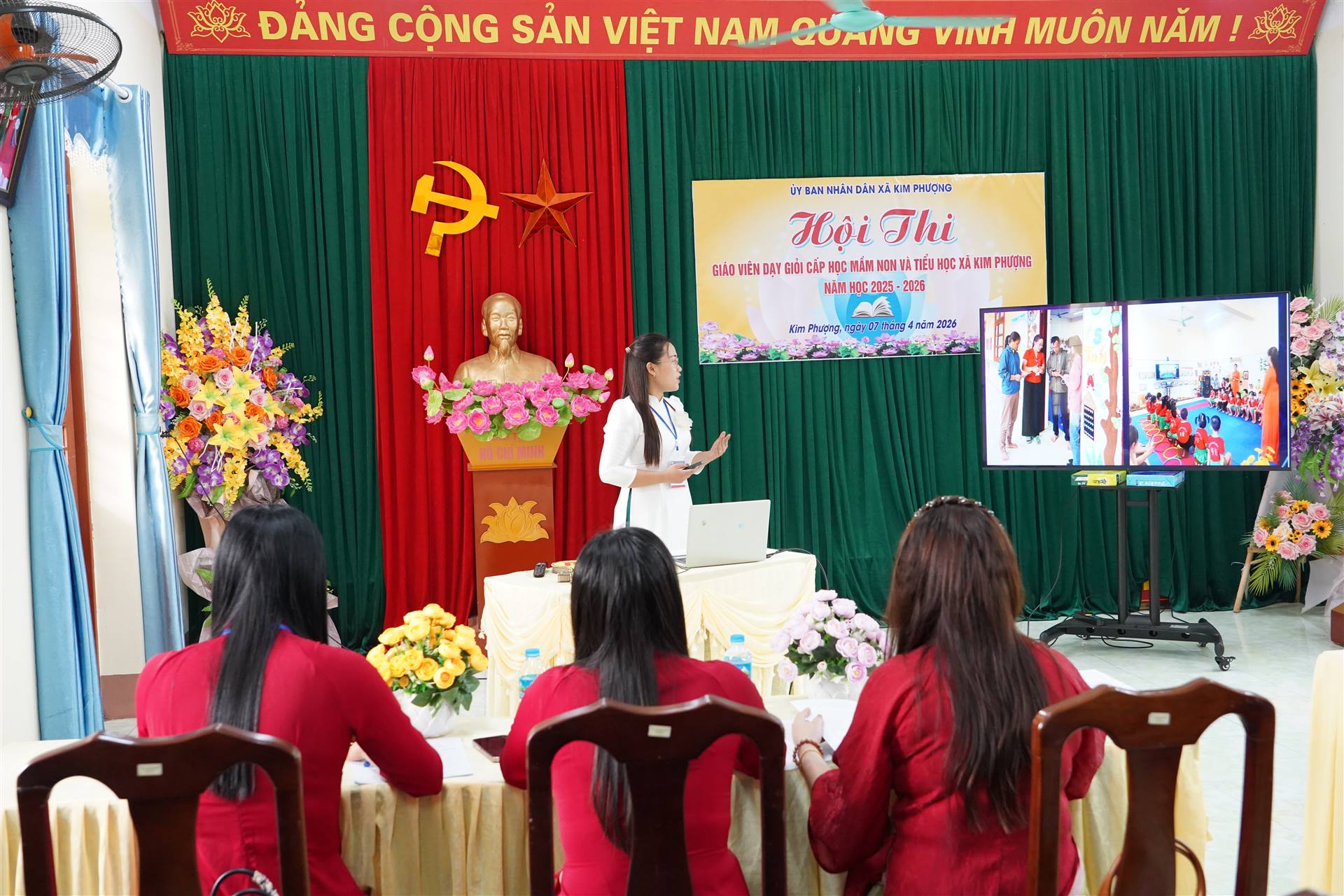 Anh-tin-bai