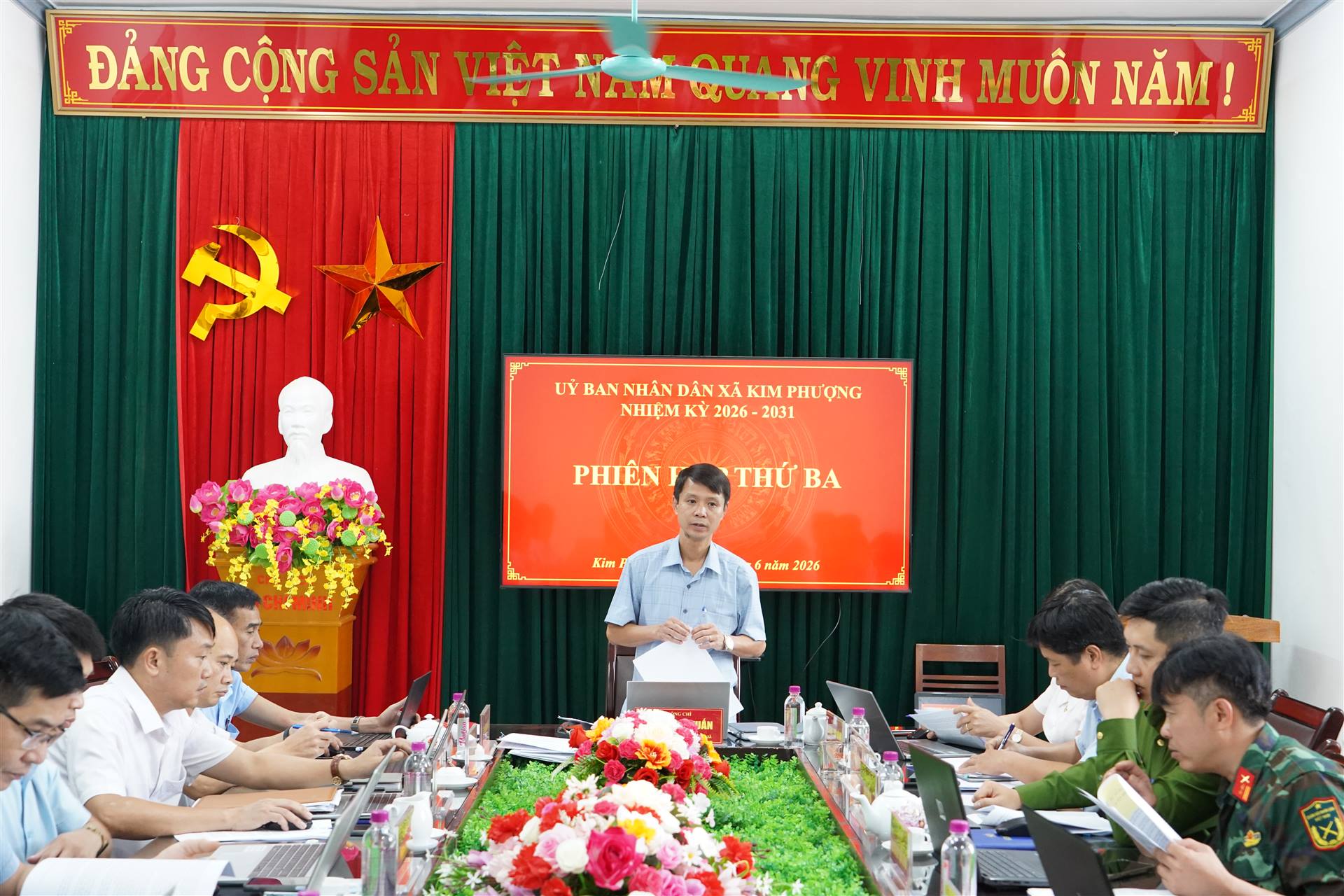 Anh-tin-bai