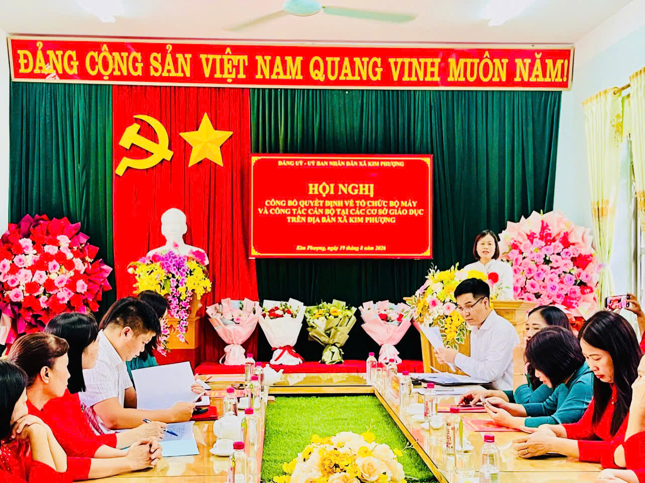 Anh-tin-bai