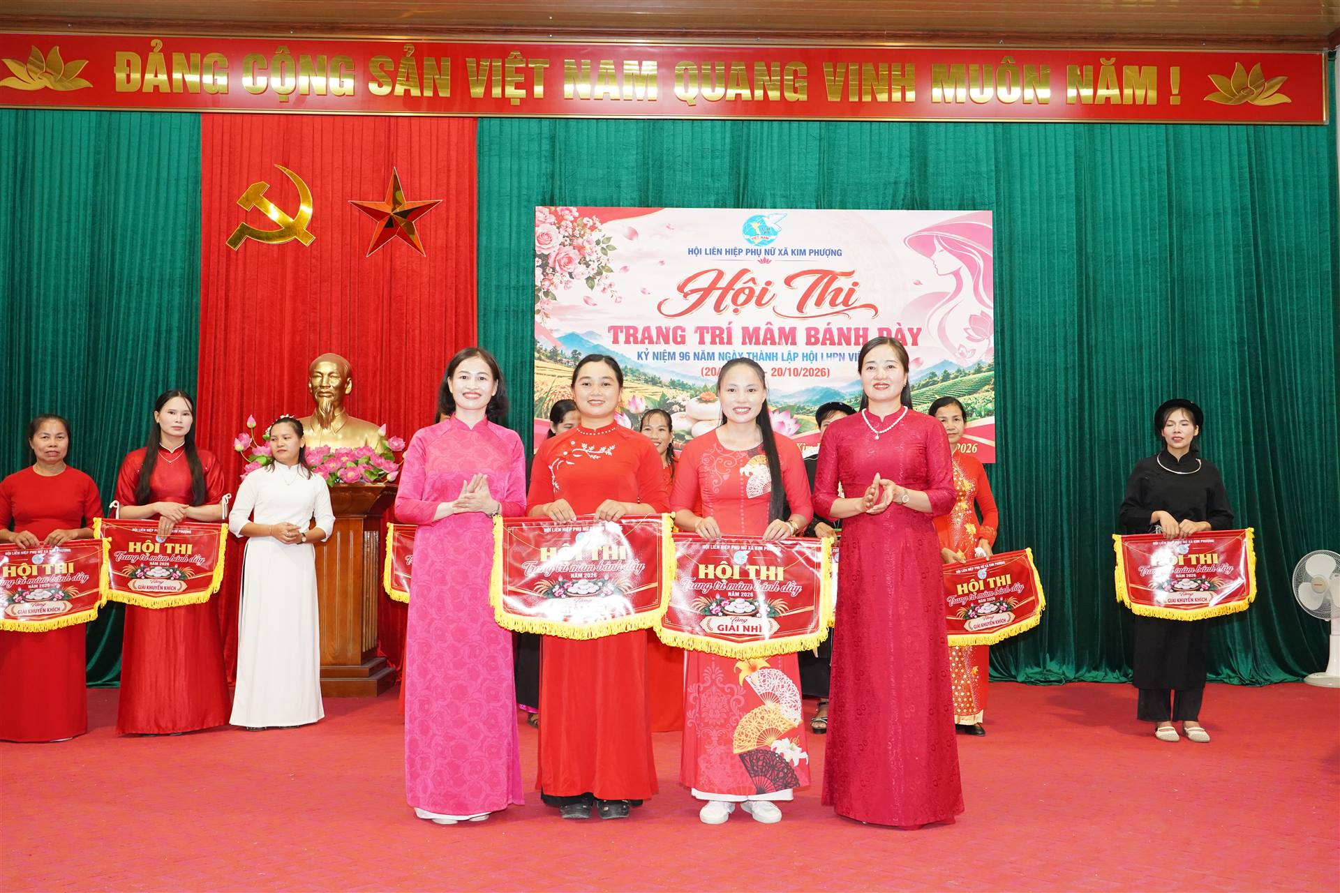 Anh-tin-bai