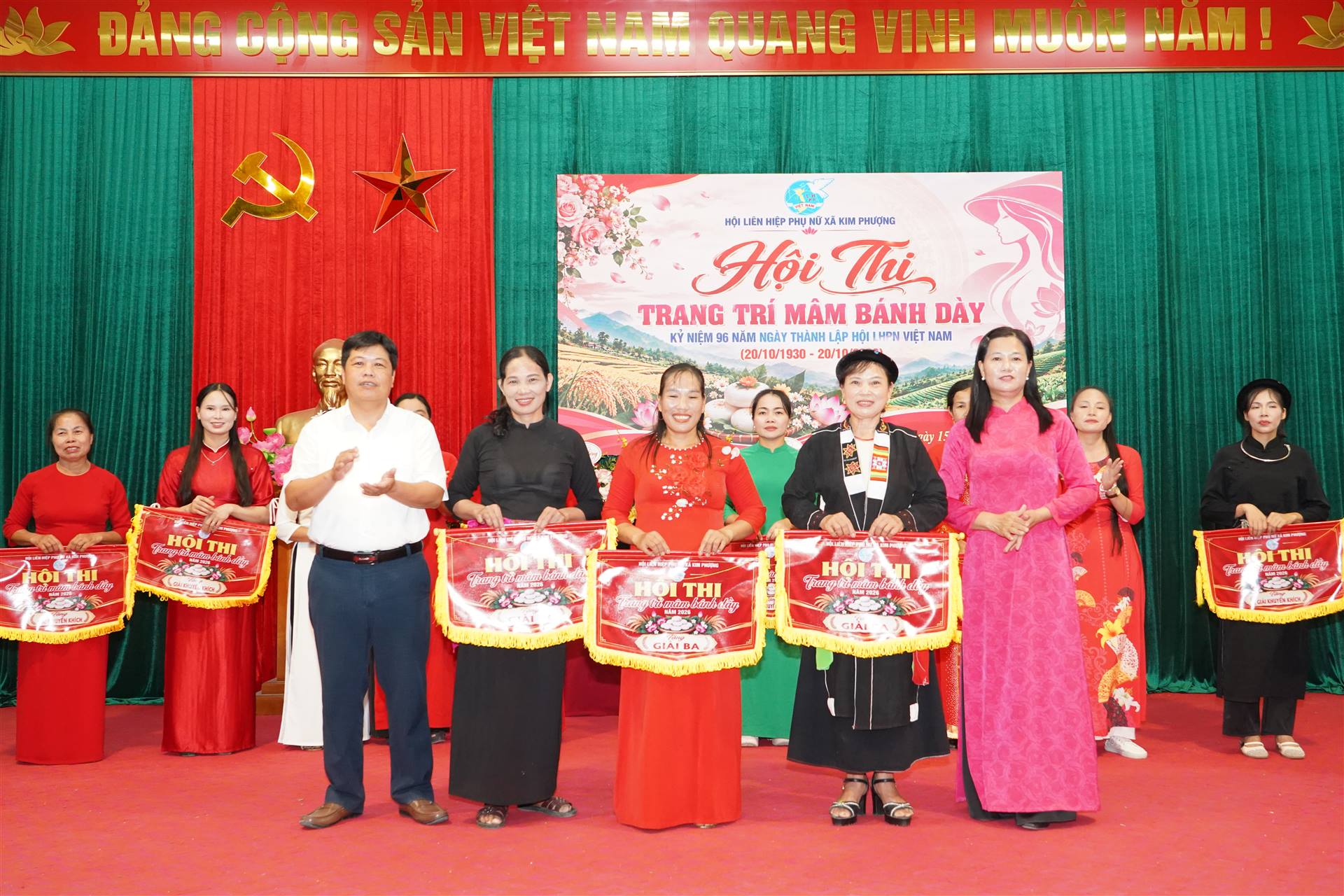 Anh-tin-bai