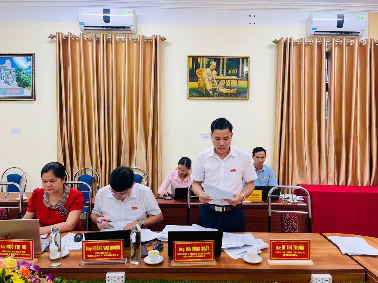 Anh-tin-bai