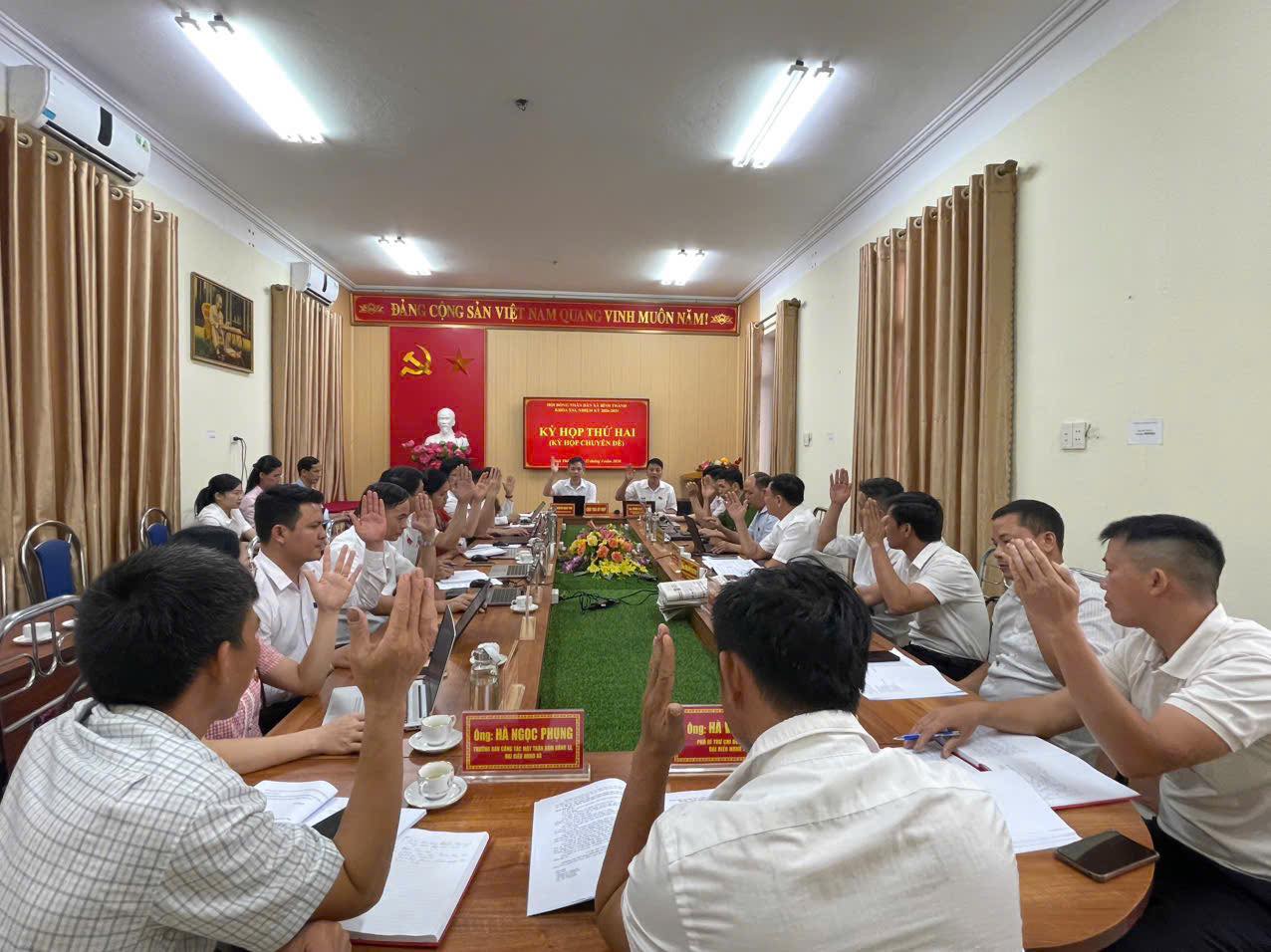 Anh-tin-bai