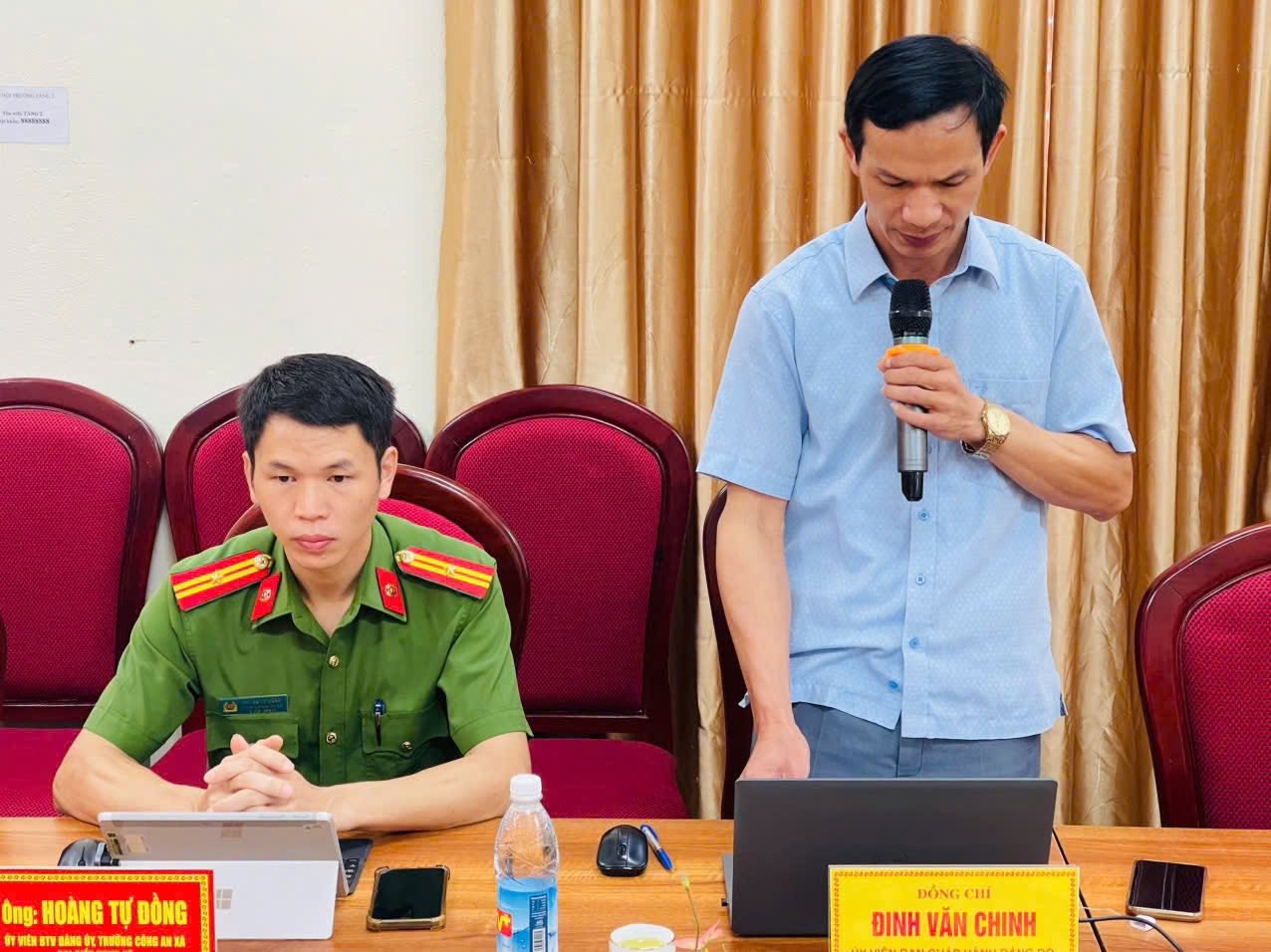 Anh-tin-bai
