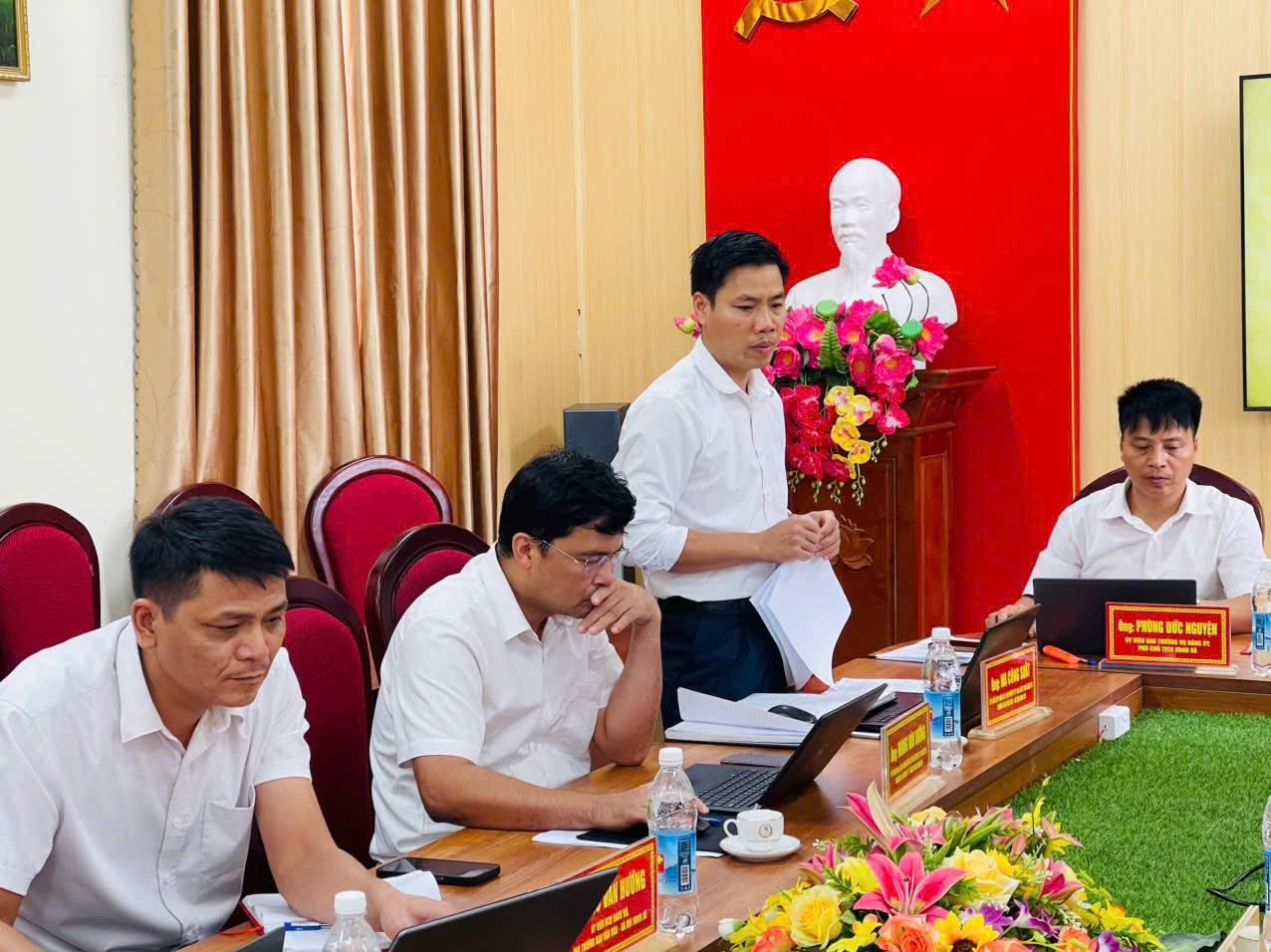 Anh-tin-bai