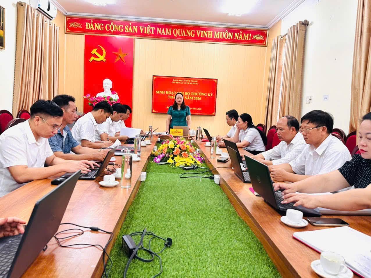 Anh-tin-bai