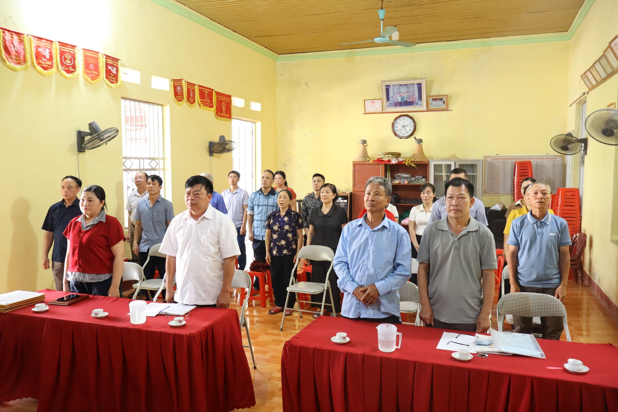 Chi bộ Trung Tâm xã Phú Đình tổ chức sinh hoạt chuyên đề quý II năm 2026 và kết nạp Đảng viên mới